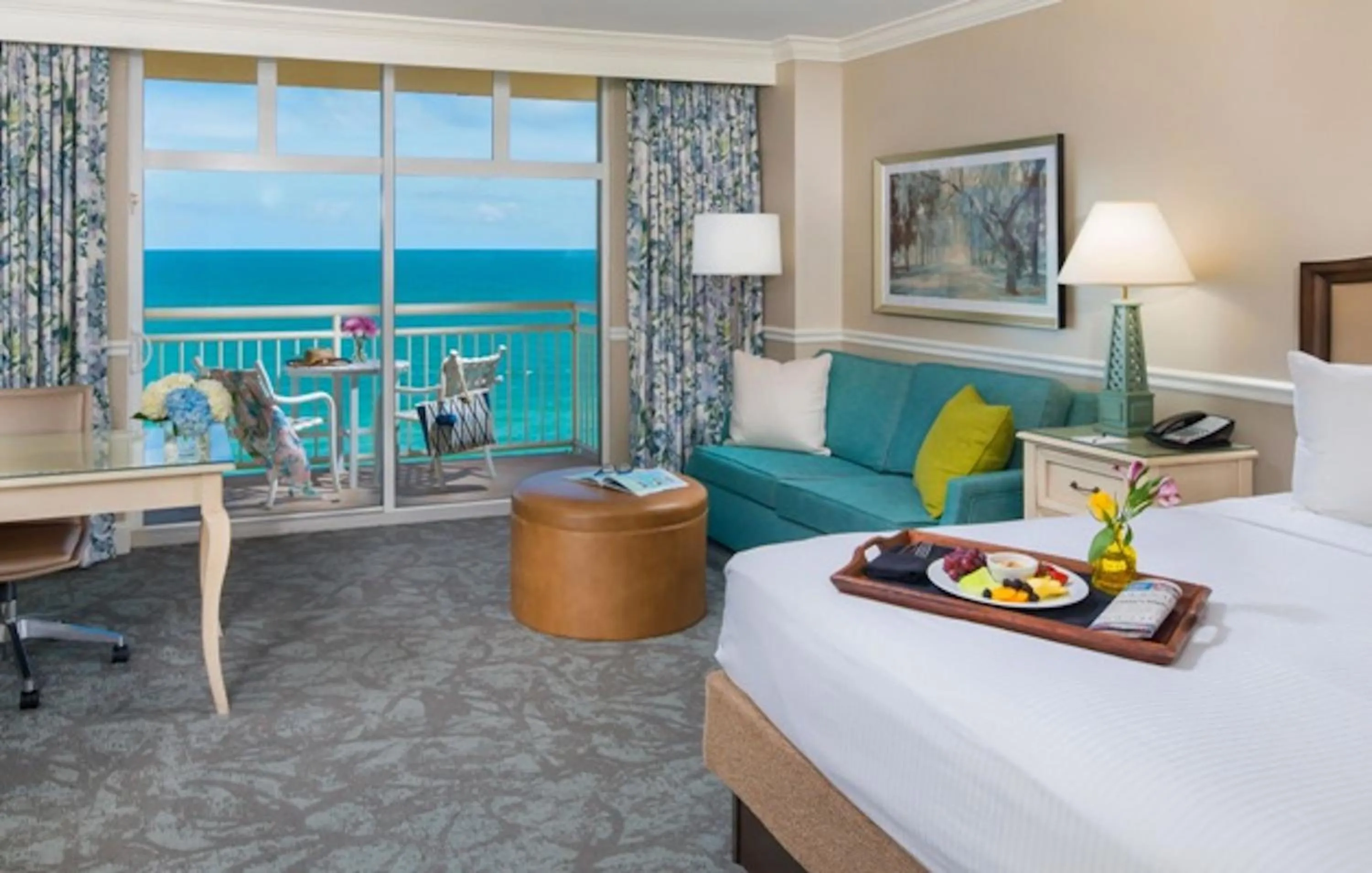 Bedroom, Bed in The Shores Resort & Spa