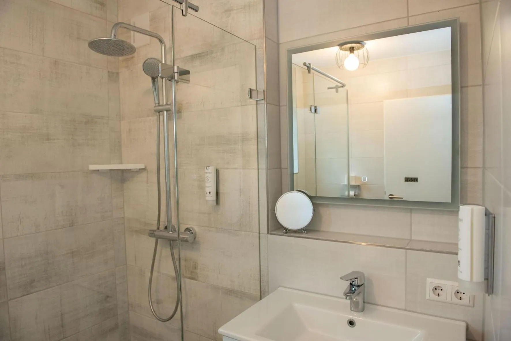 Bathroom in Apartments Amtzell, Selbst-Check-in