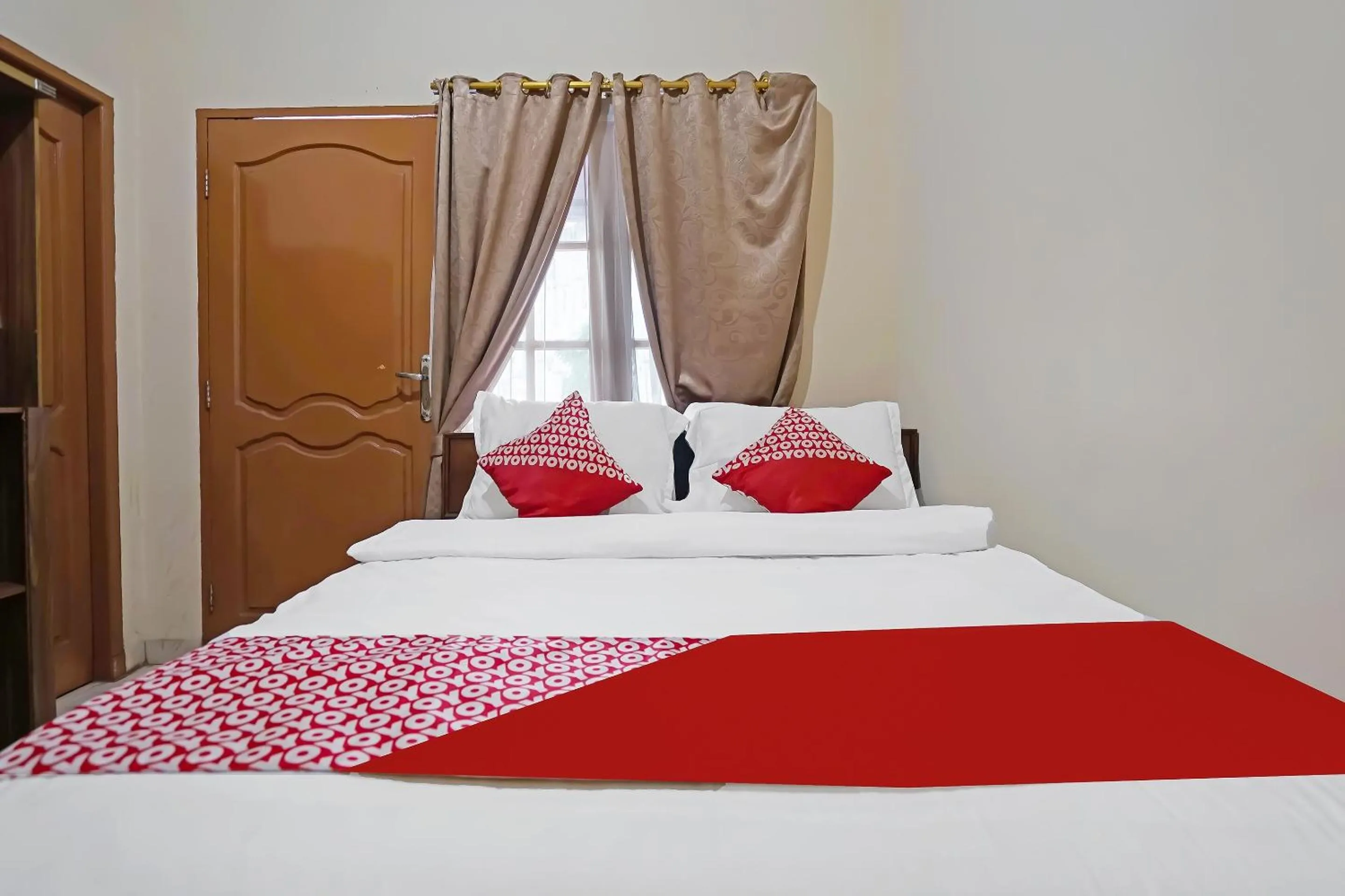 Bedroom, Bed in Hotel O Wisma Empat Lima Syariah