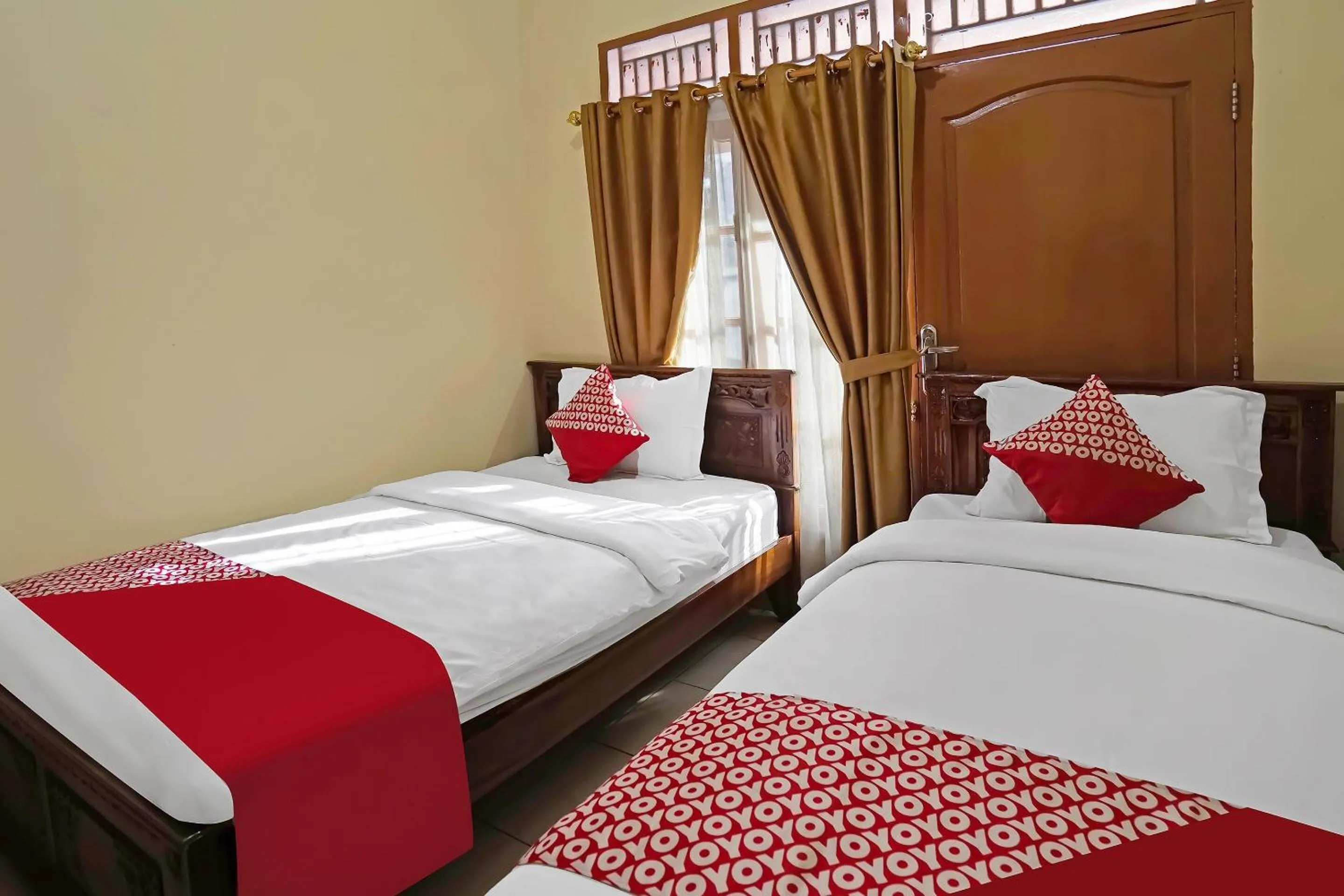 Bedroom, Bed in Hotel O Wisma Empat Lima Syariah