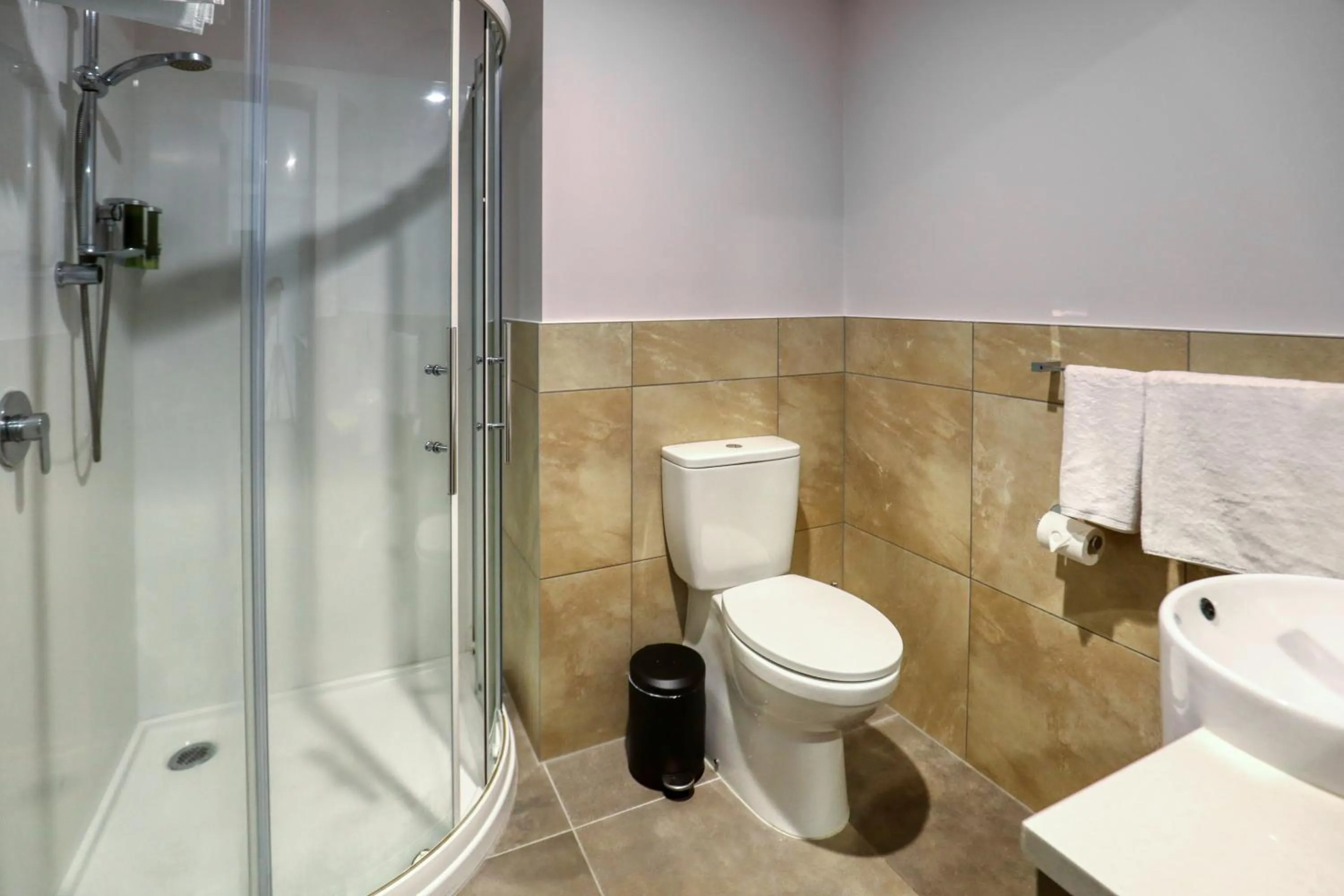 Bathroom in Marsden Suites Albany