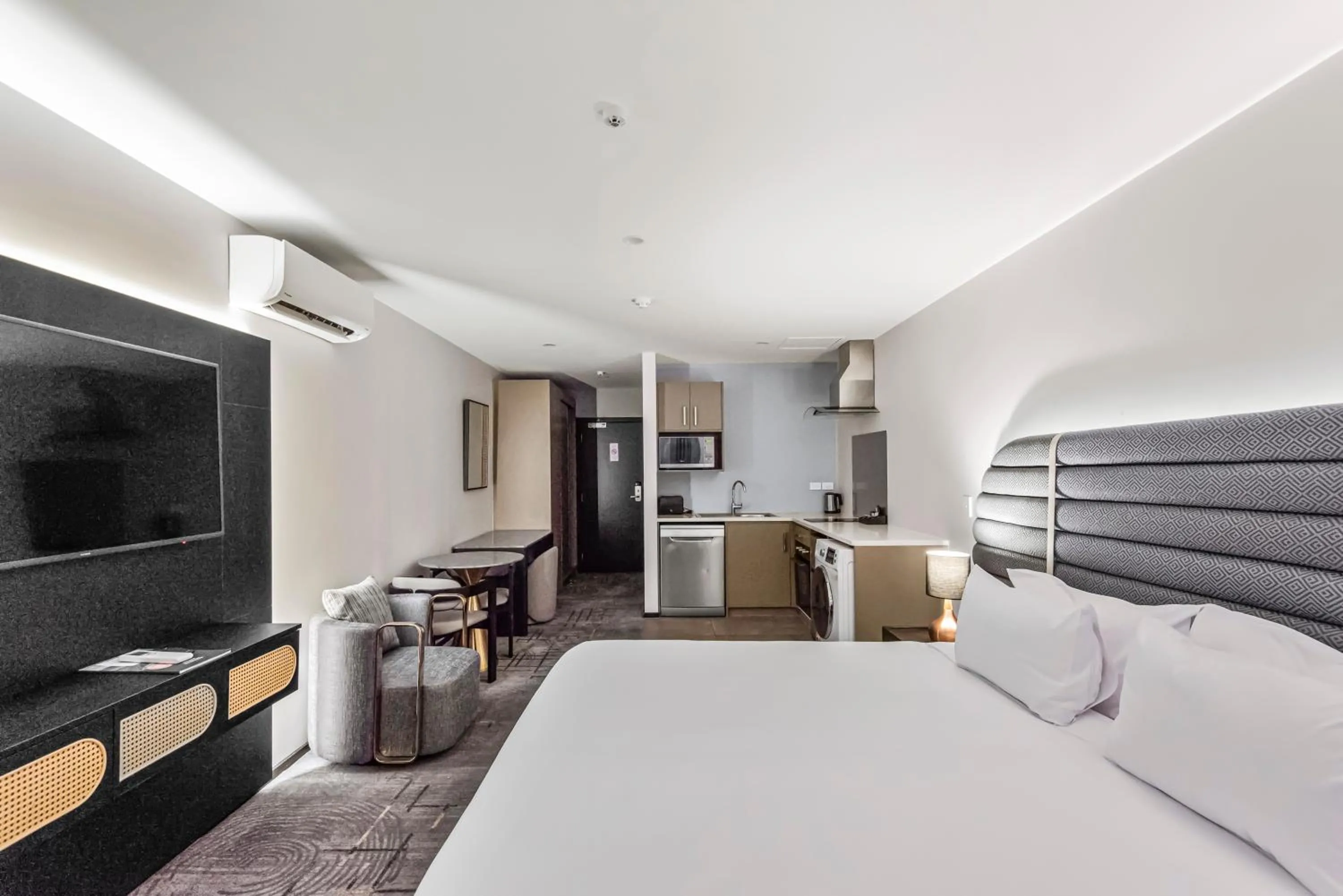 Bed in Marsden Suites Albany