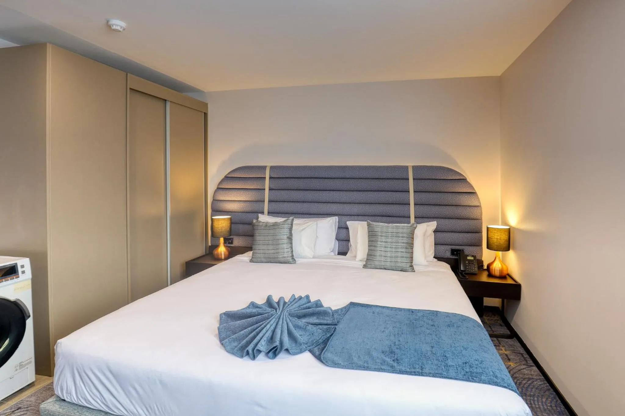 Bed in Marsden Suites Albany