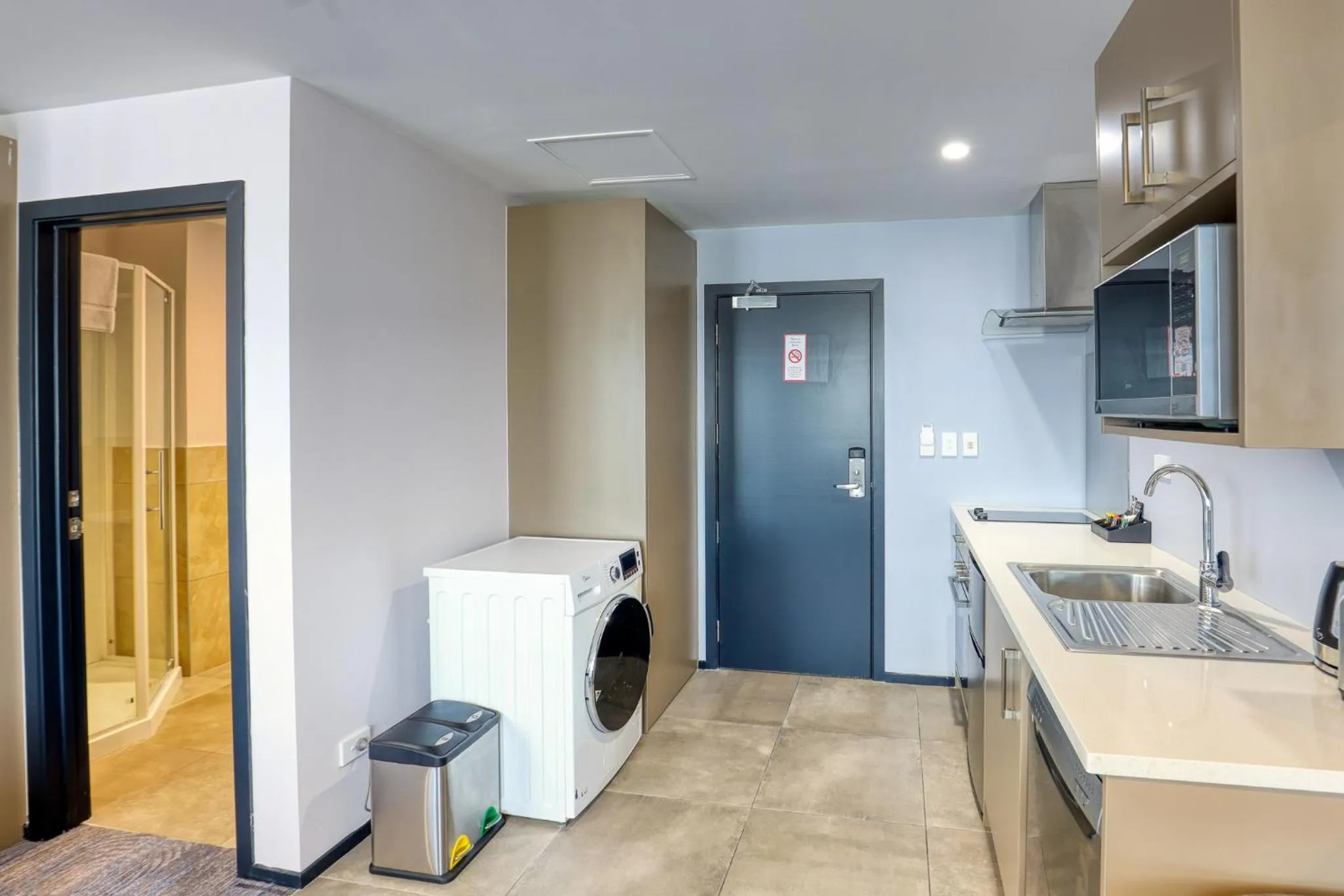 washing machine in Marsden Suites Albany