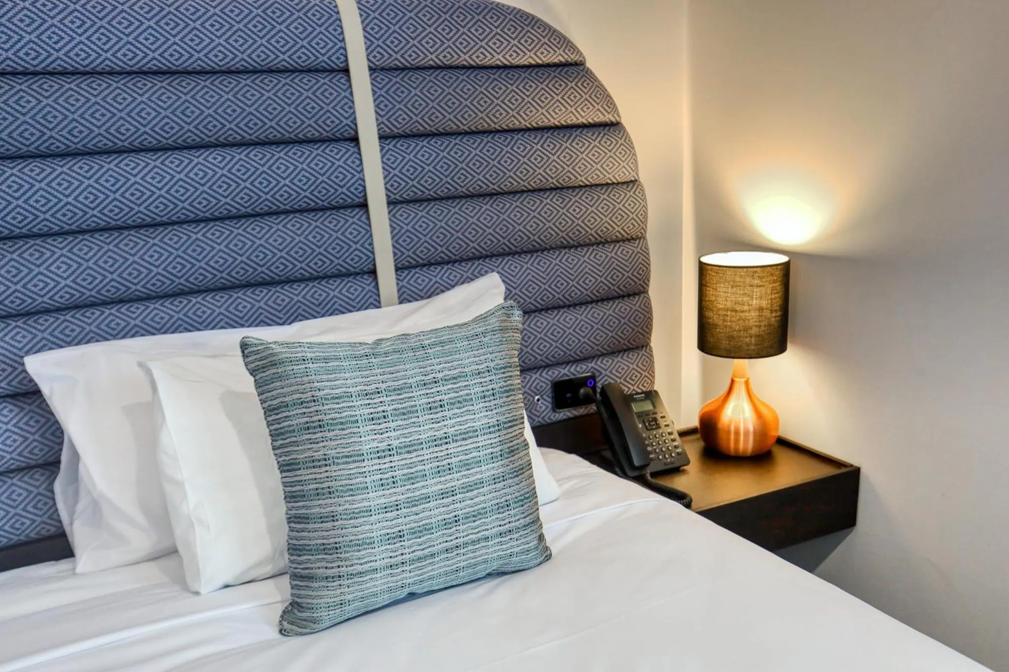 Bed in Marsden Suites Albany