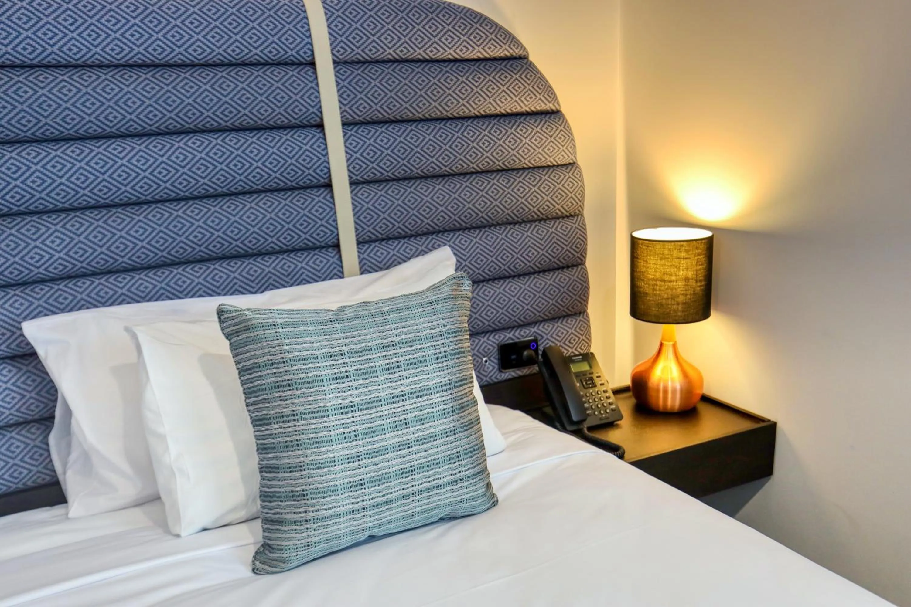 Bed in Marsden Suites Albany