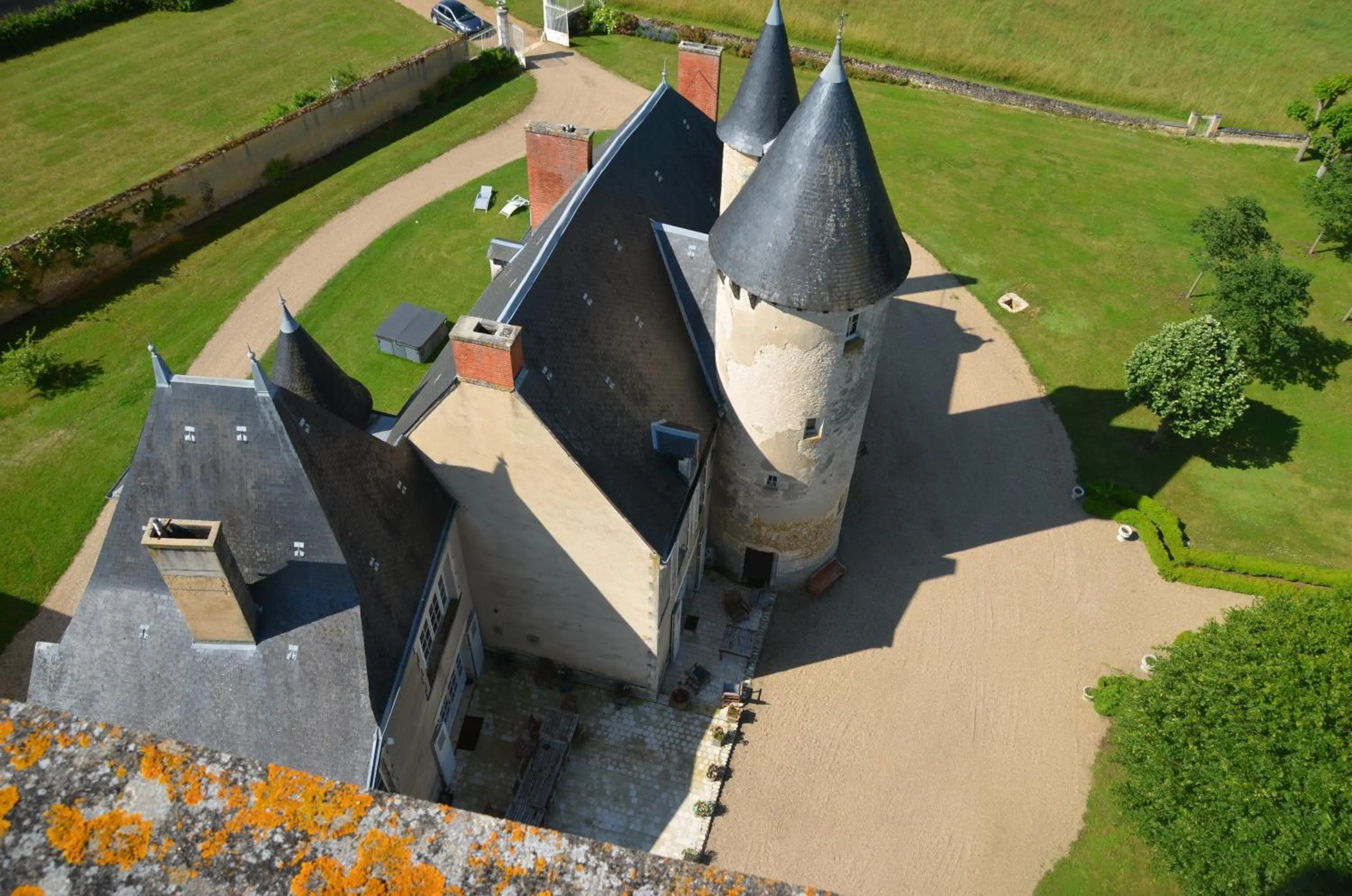 Bird's eye view in Château de Mazières