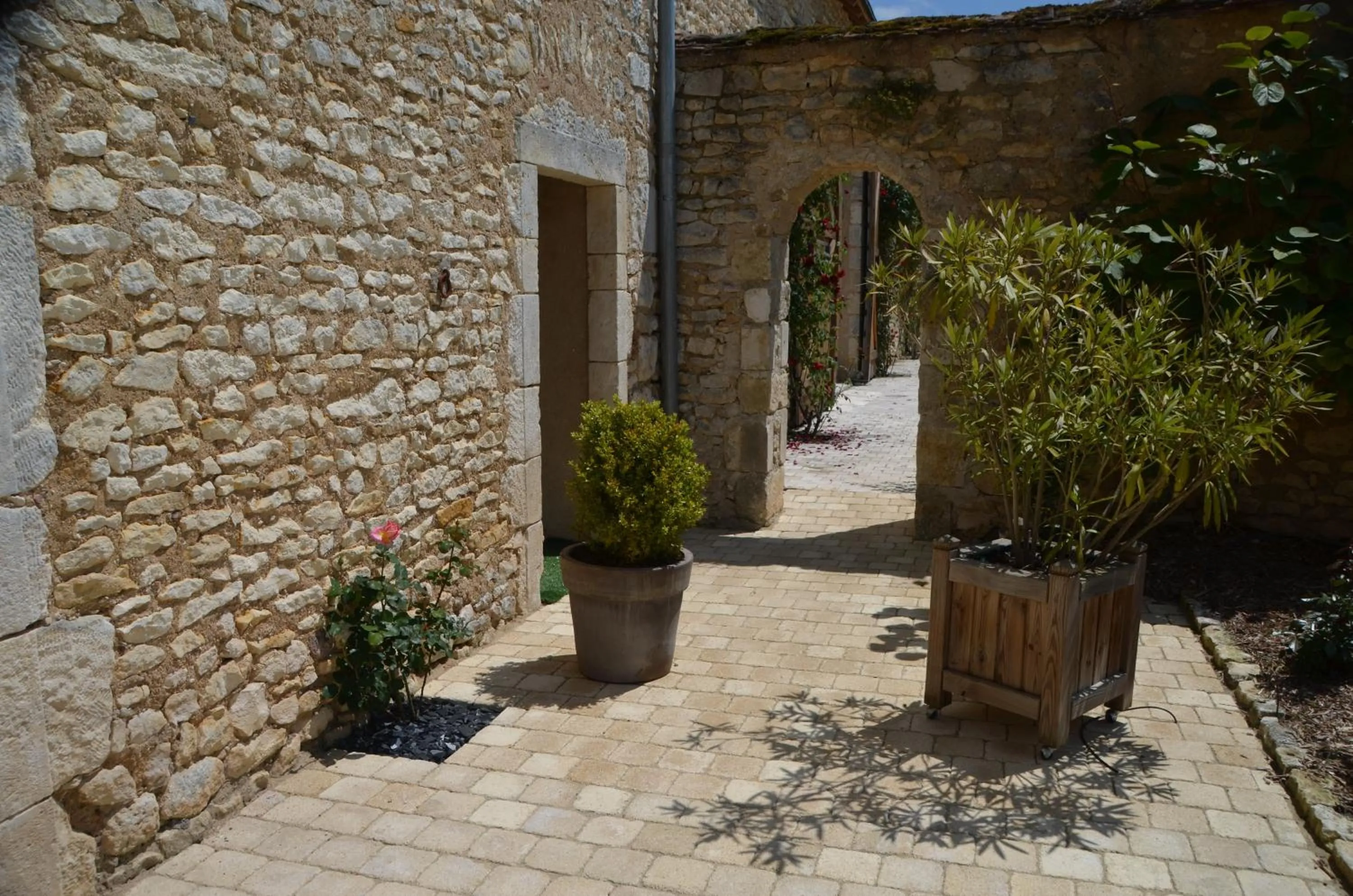 Garden view in Château de Mazières