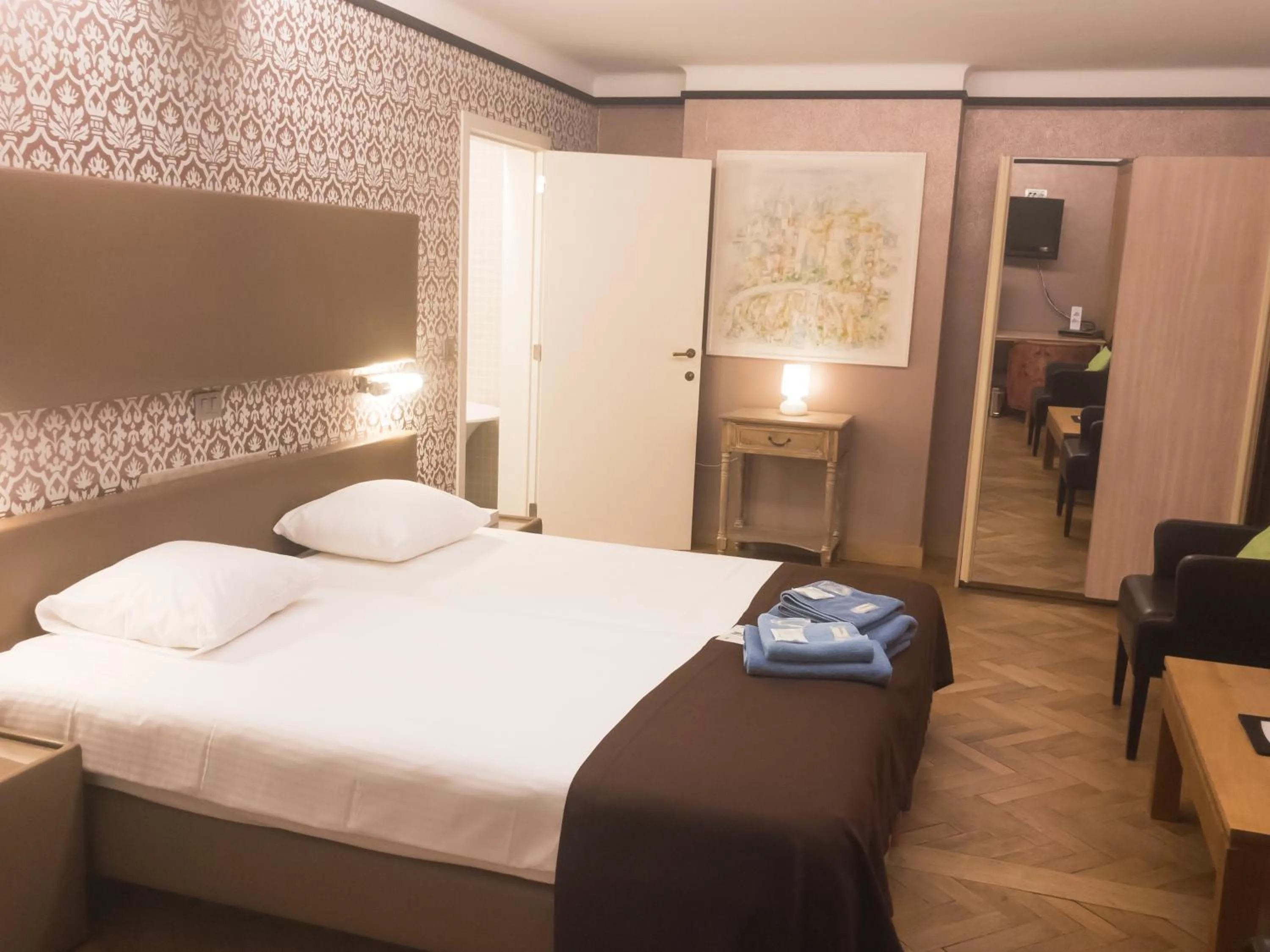 Standard Twin Room in Hotel Villa Escale