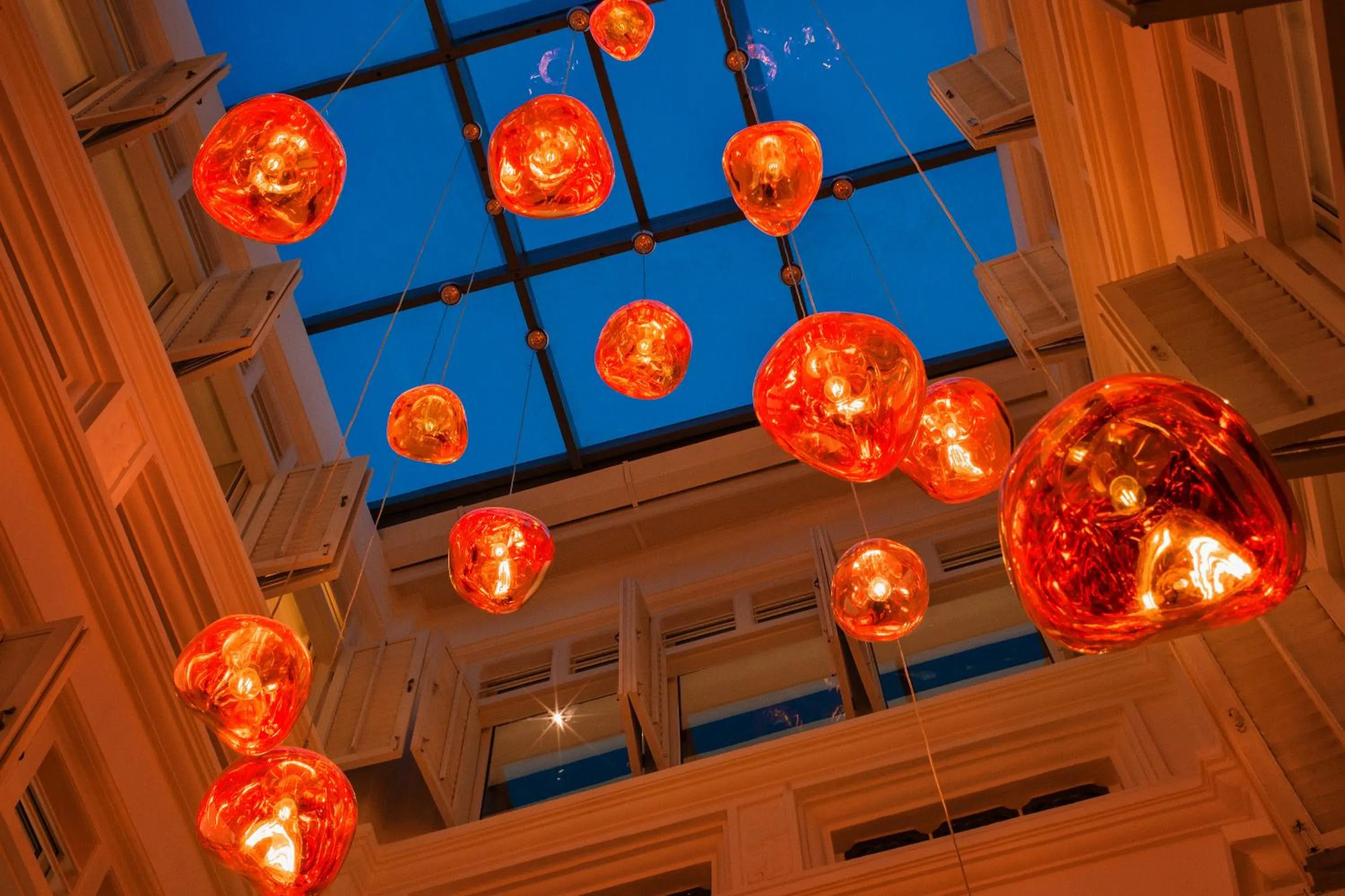 Property building in 88 Armenian