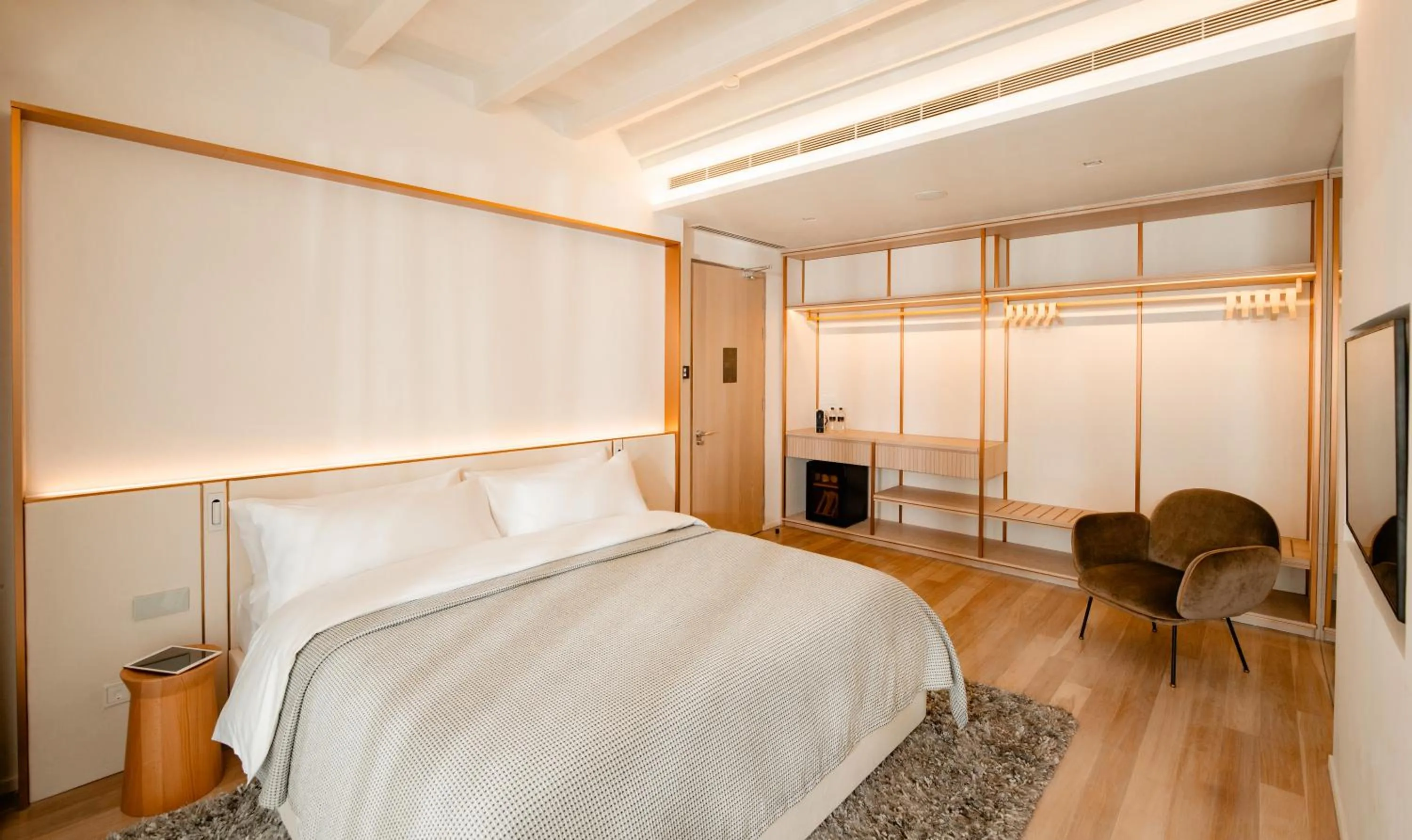 Coffee/tea facilities, Bed in 88 Armenian