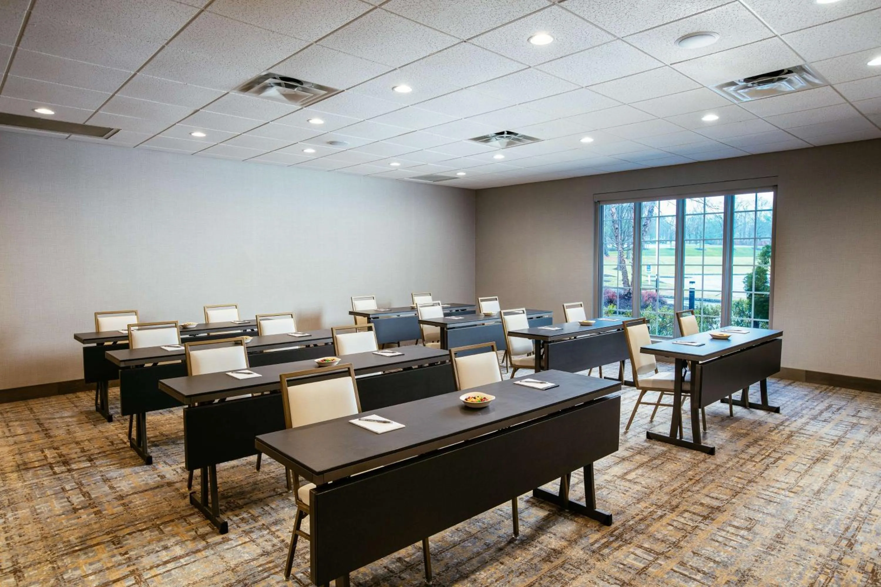 Meeting/conference room in Somerset Hills Hotel, Tapestry Collection by Hilton