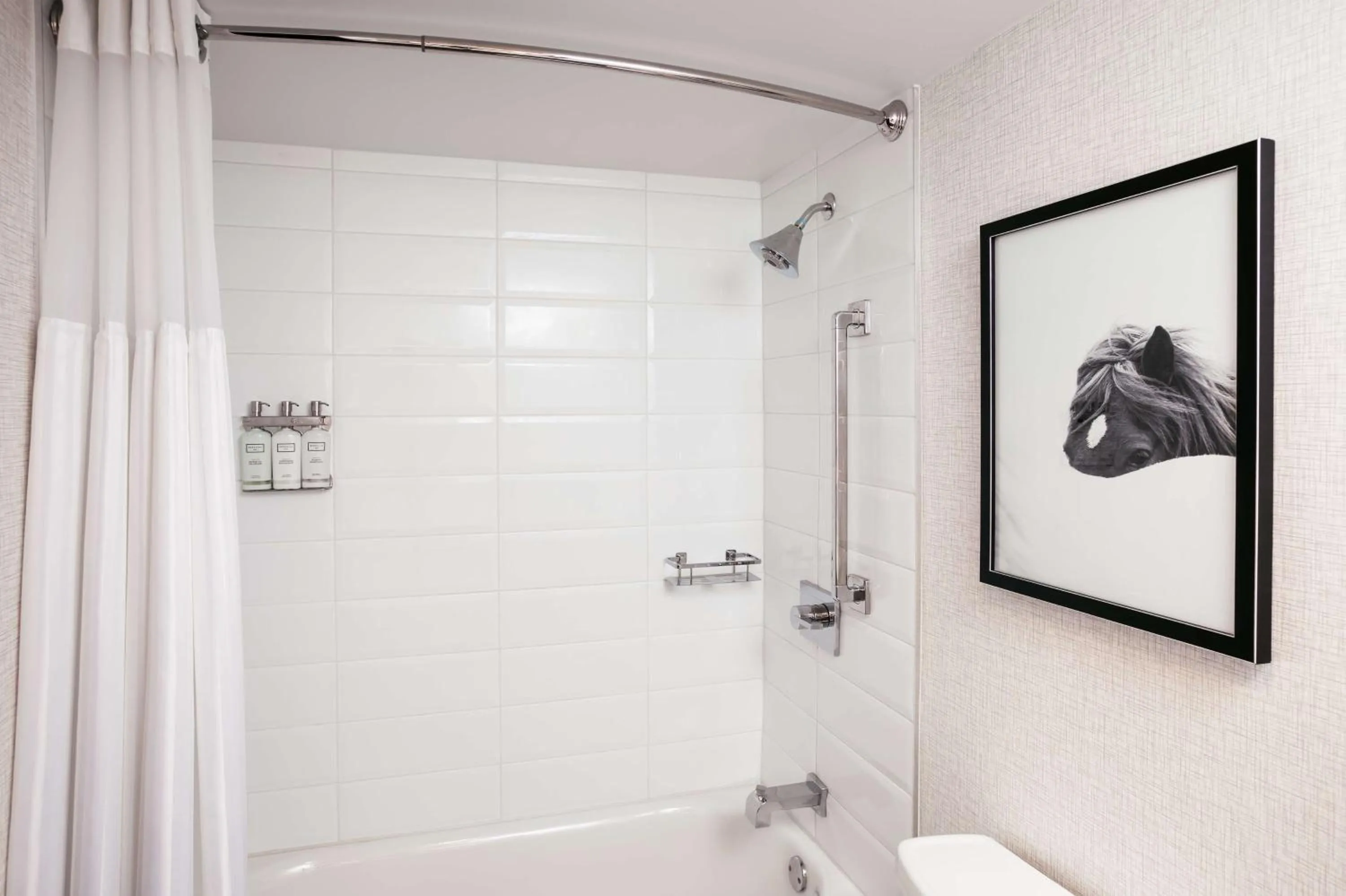 Bathroom in Somerset Hills Hotel, Tapestry Collection by Hilton