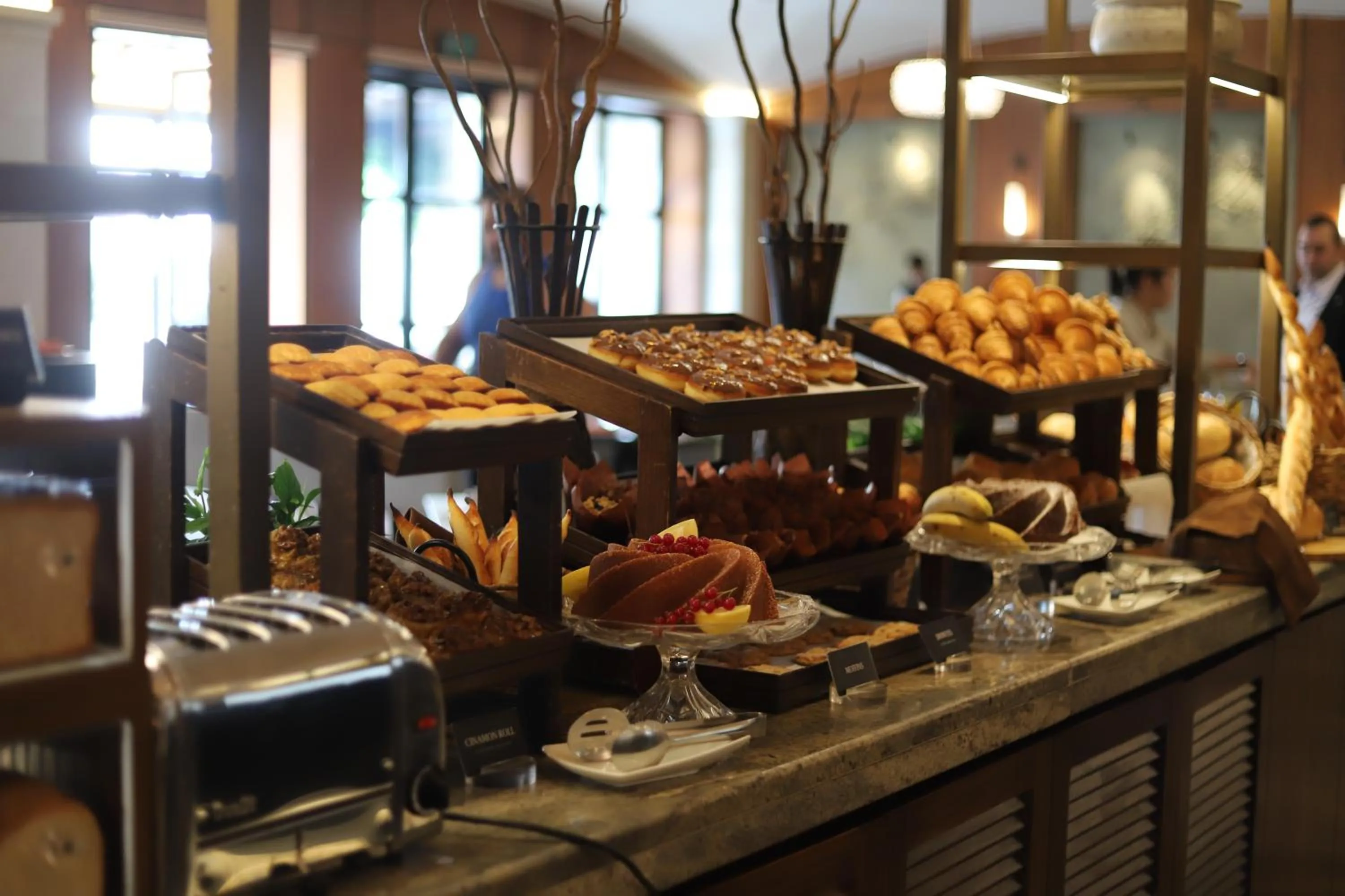 Restaurant/places to eat in Four Seasons Hotel Amman