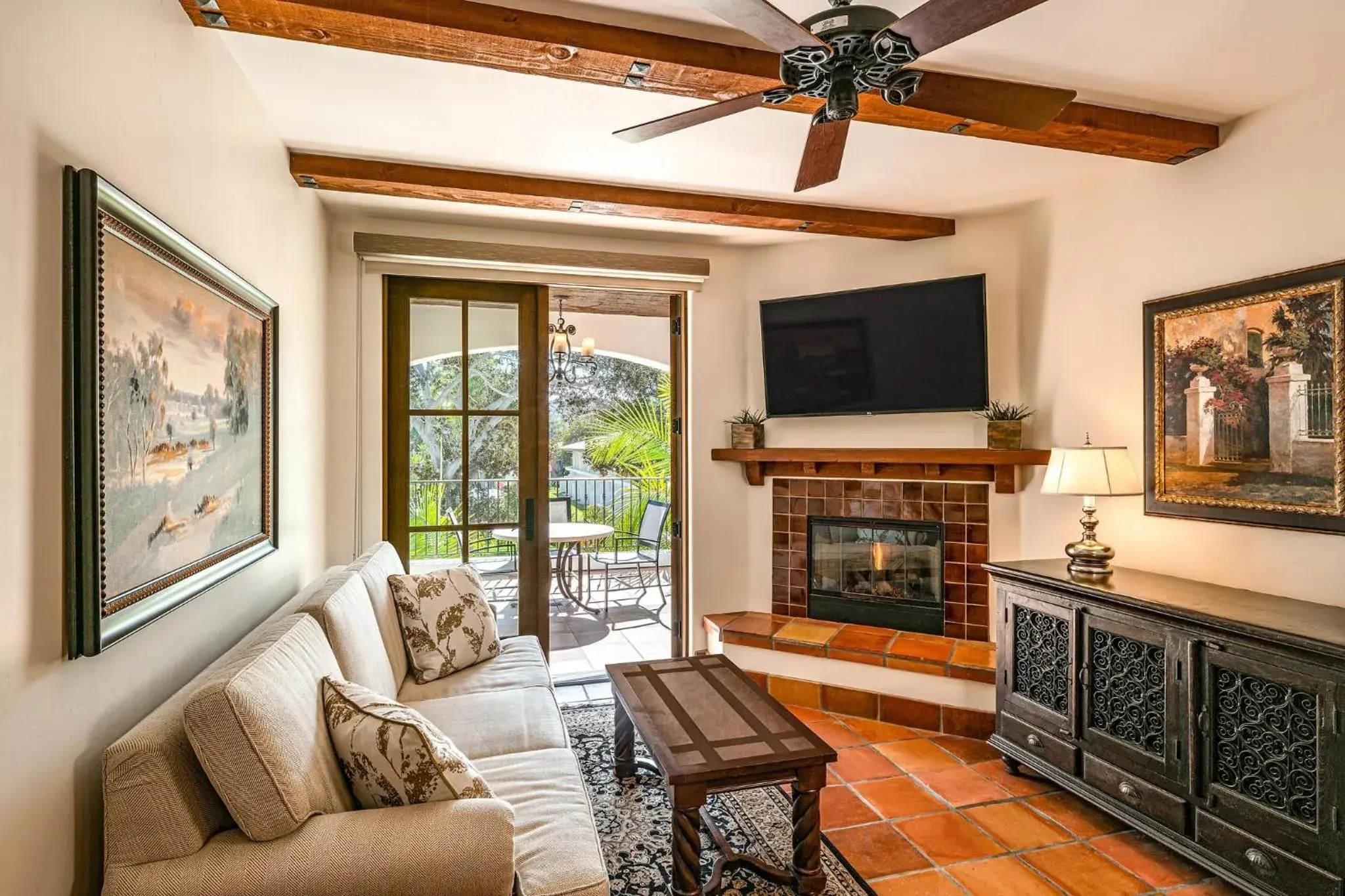 Living room in Omni La Costa Resort & Spa Carlsbad Living room in Omni La Costa Resort & Spa Carlsbad