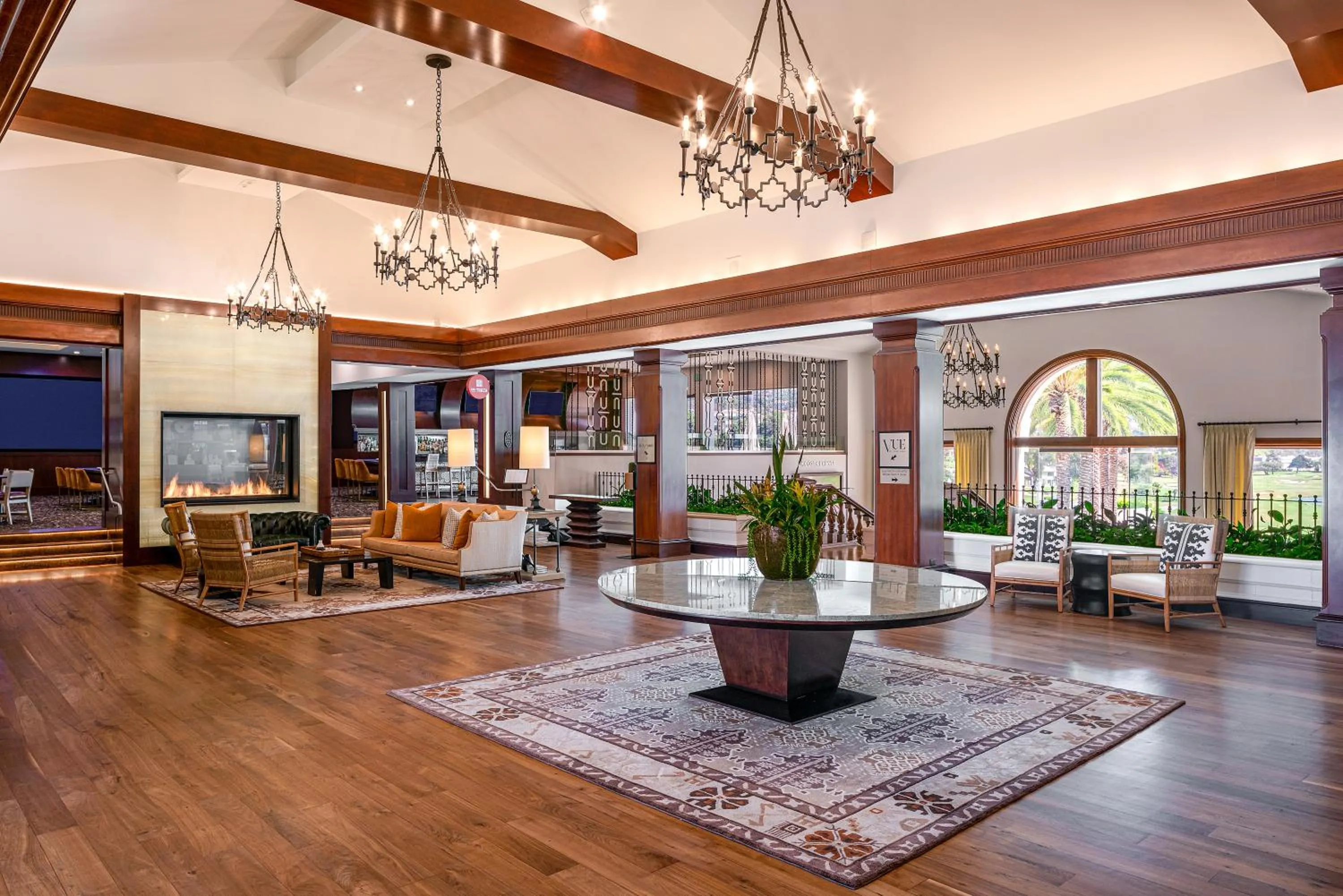 Communal lounge/ TV room in Omni La Costa Resort & Spa Carlsbad