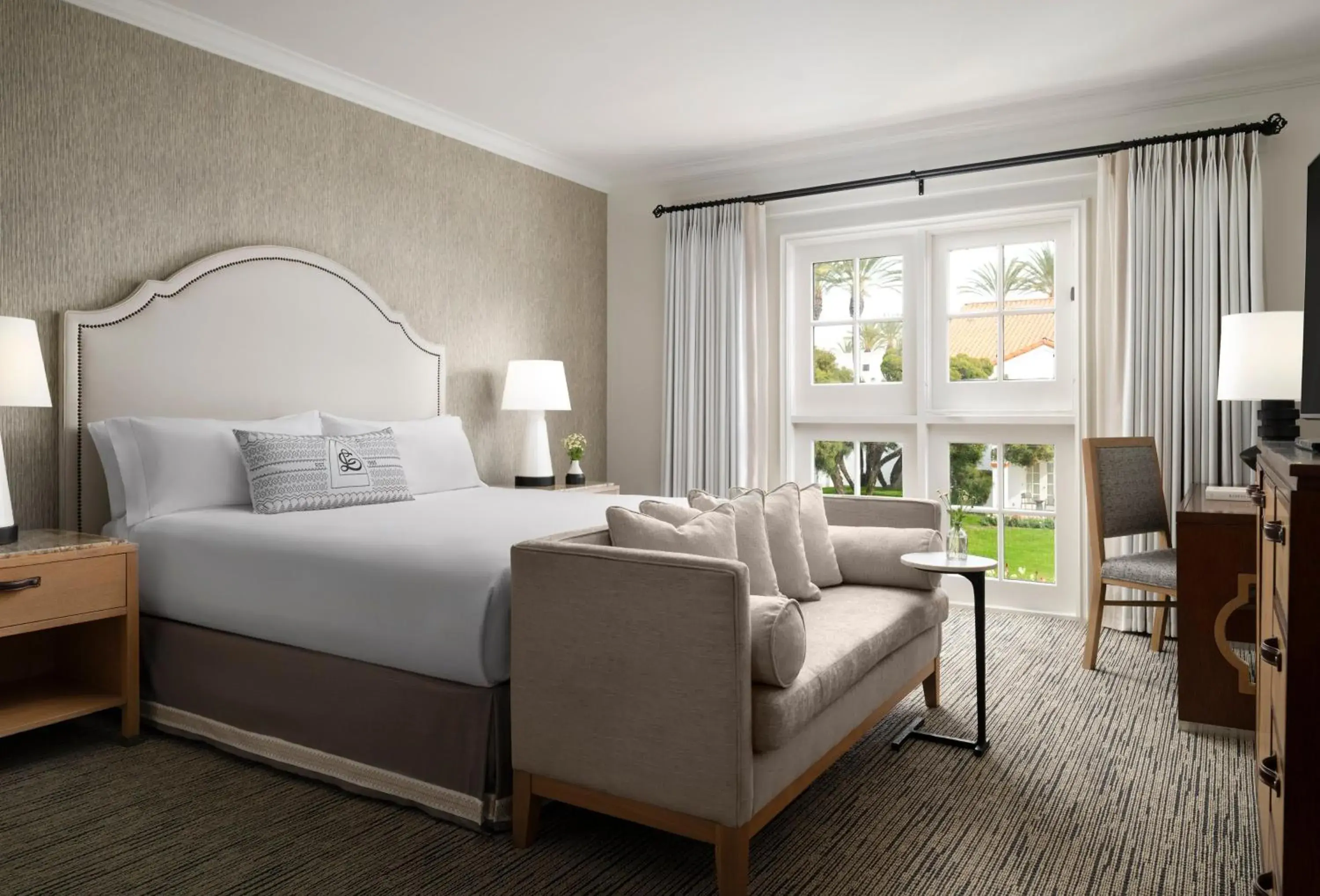 Resort Room 1 King Bed in Omni La Costa Resort & Spa Carlsbad Resort Room 1 King Bed in Omni La Costa Resort & Spa Carlsbad