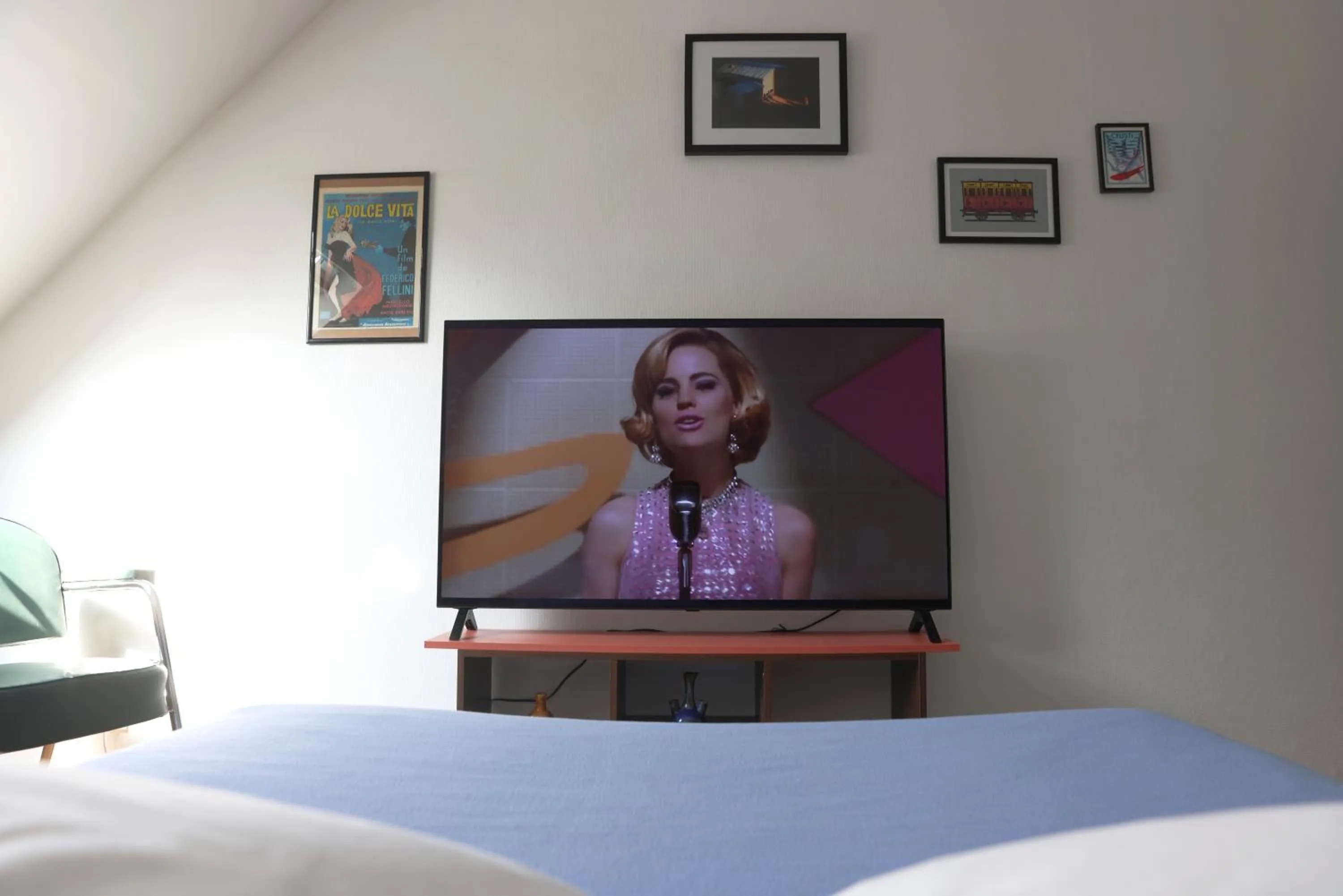 TV and multimedia, Bed in Domaine Foray