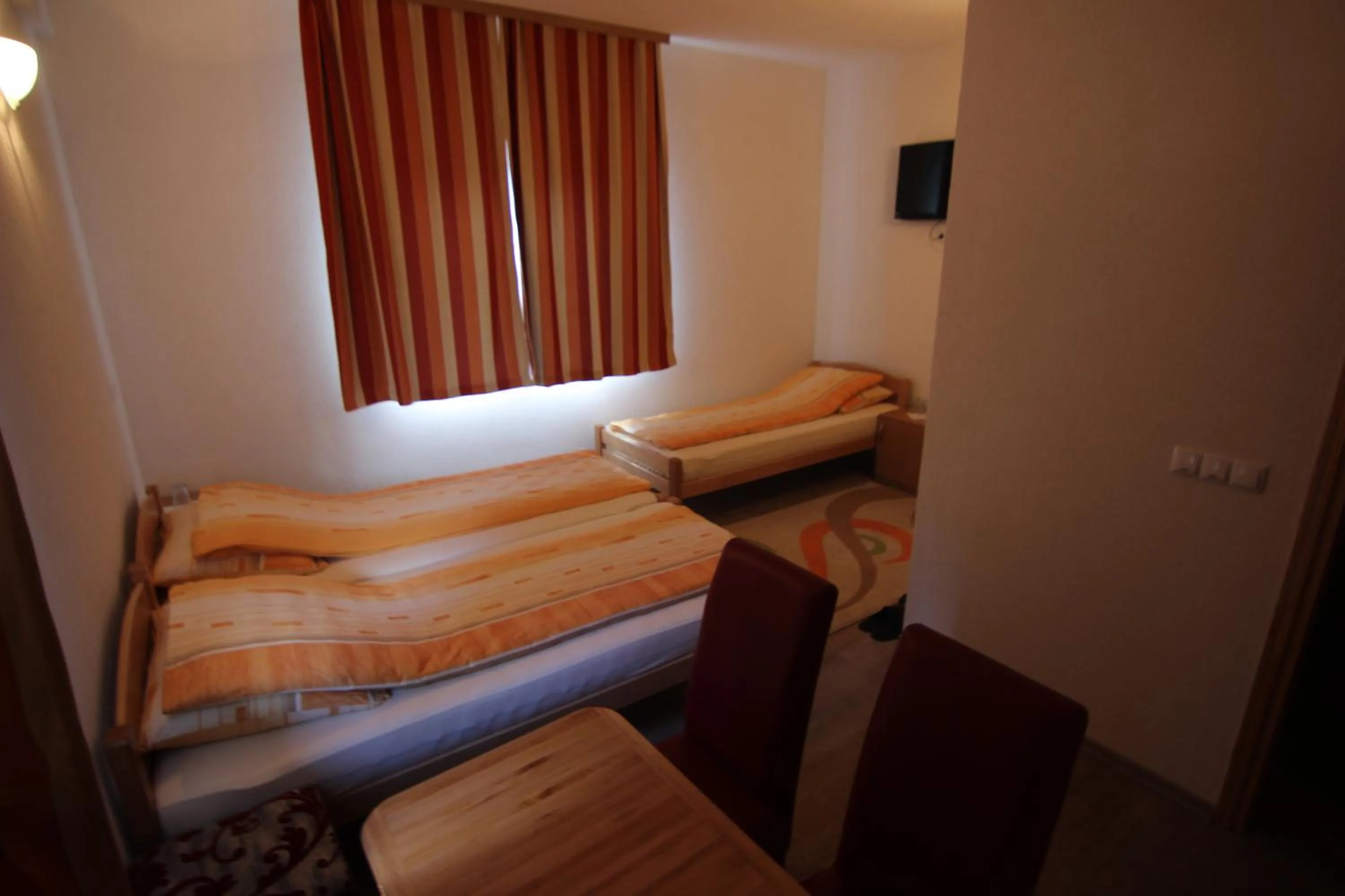 Bed in Rooms Zebax