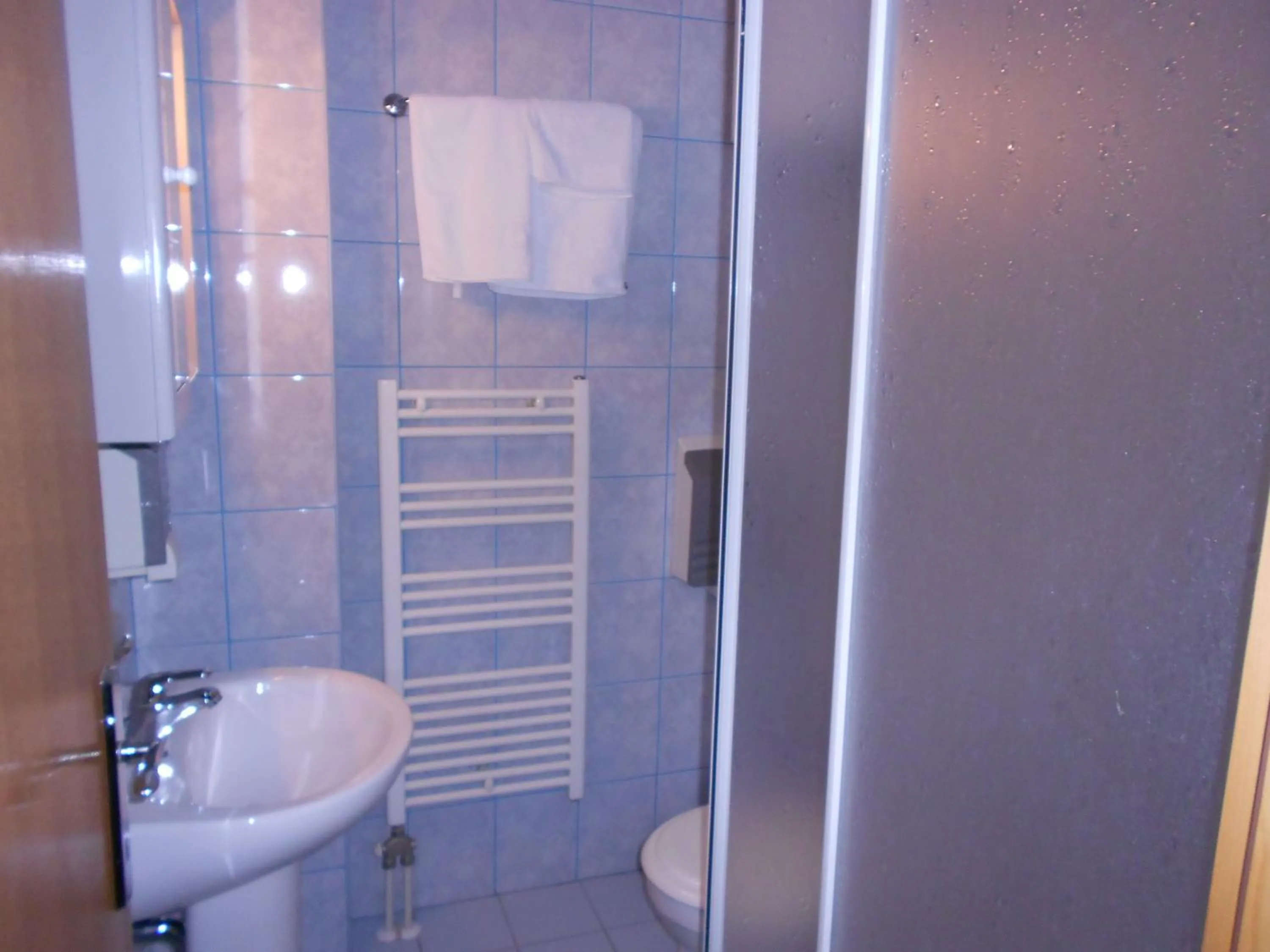 Bathroom in Rooms Zebax