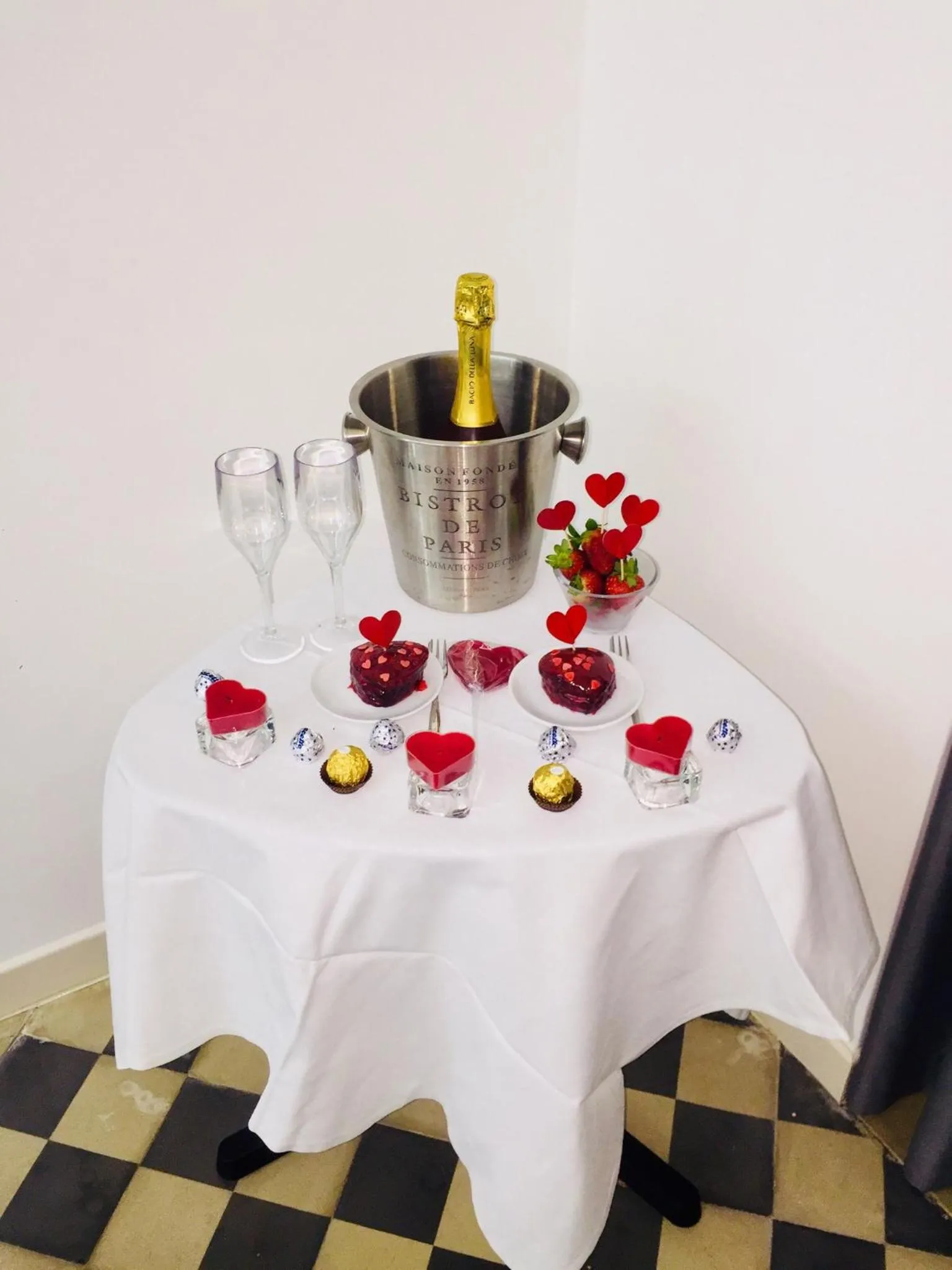 VILLA ADELAIDE SUITE & ROOM