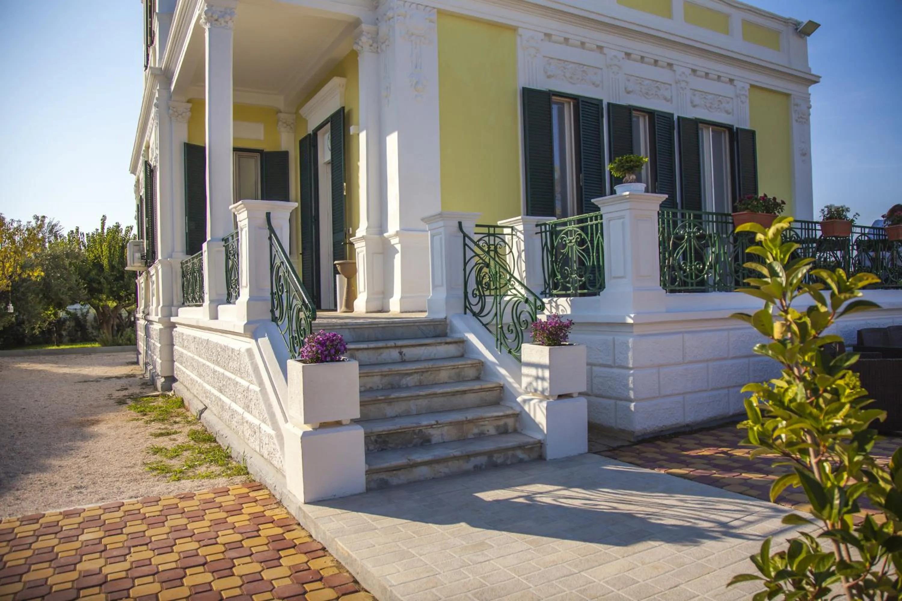 Facade/entrance in VILLA ADELAIDE SUITE & ROOM