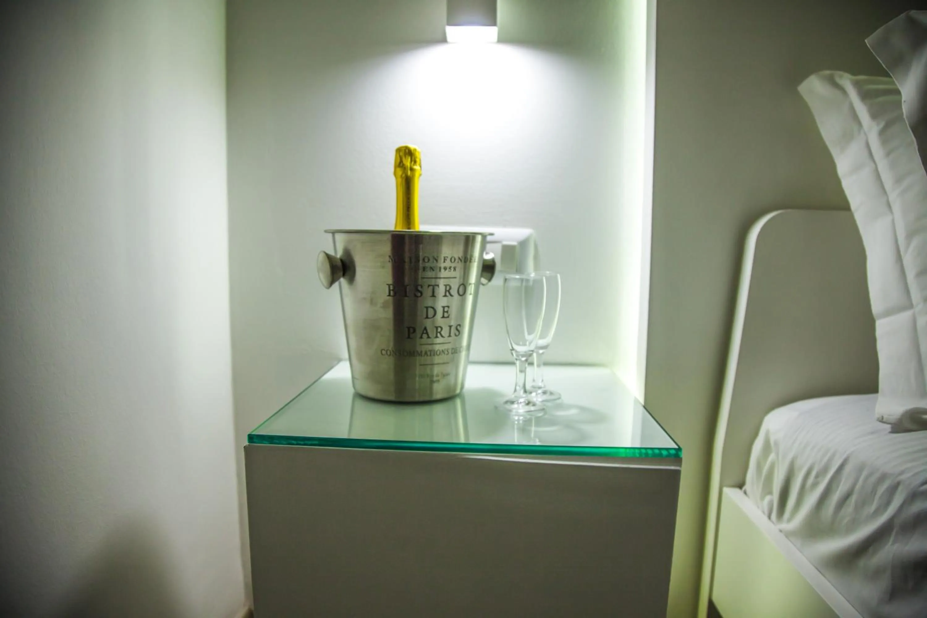 Bed in VILLA ADELAIDE SUITE & ROOM