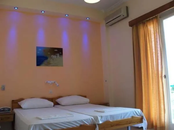 Double or Twin Room in Hotel Marmarinos