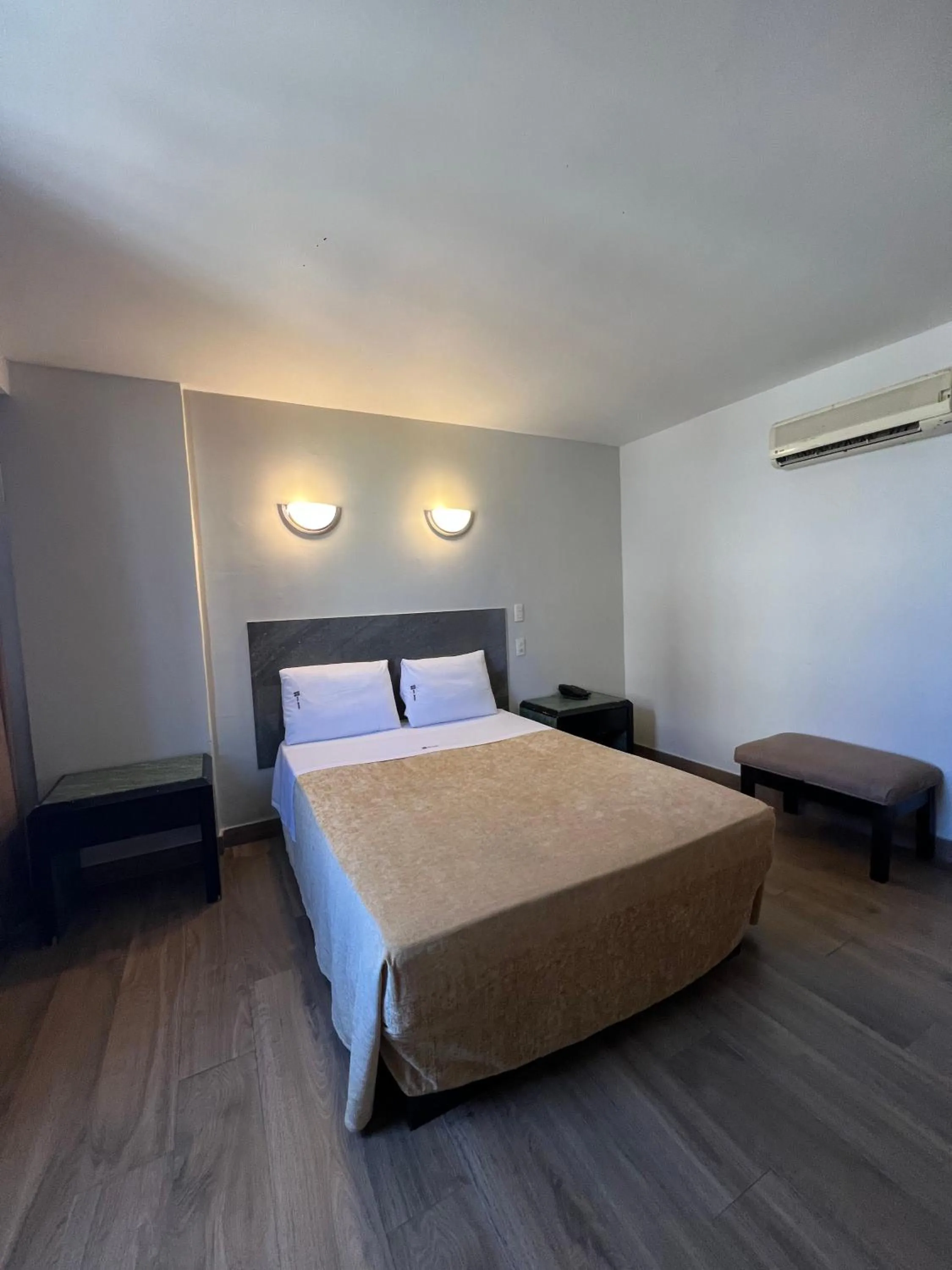 Bed in Hotel Universo