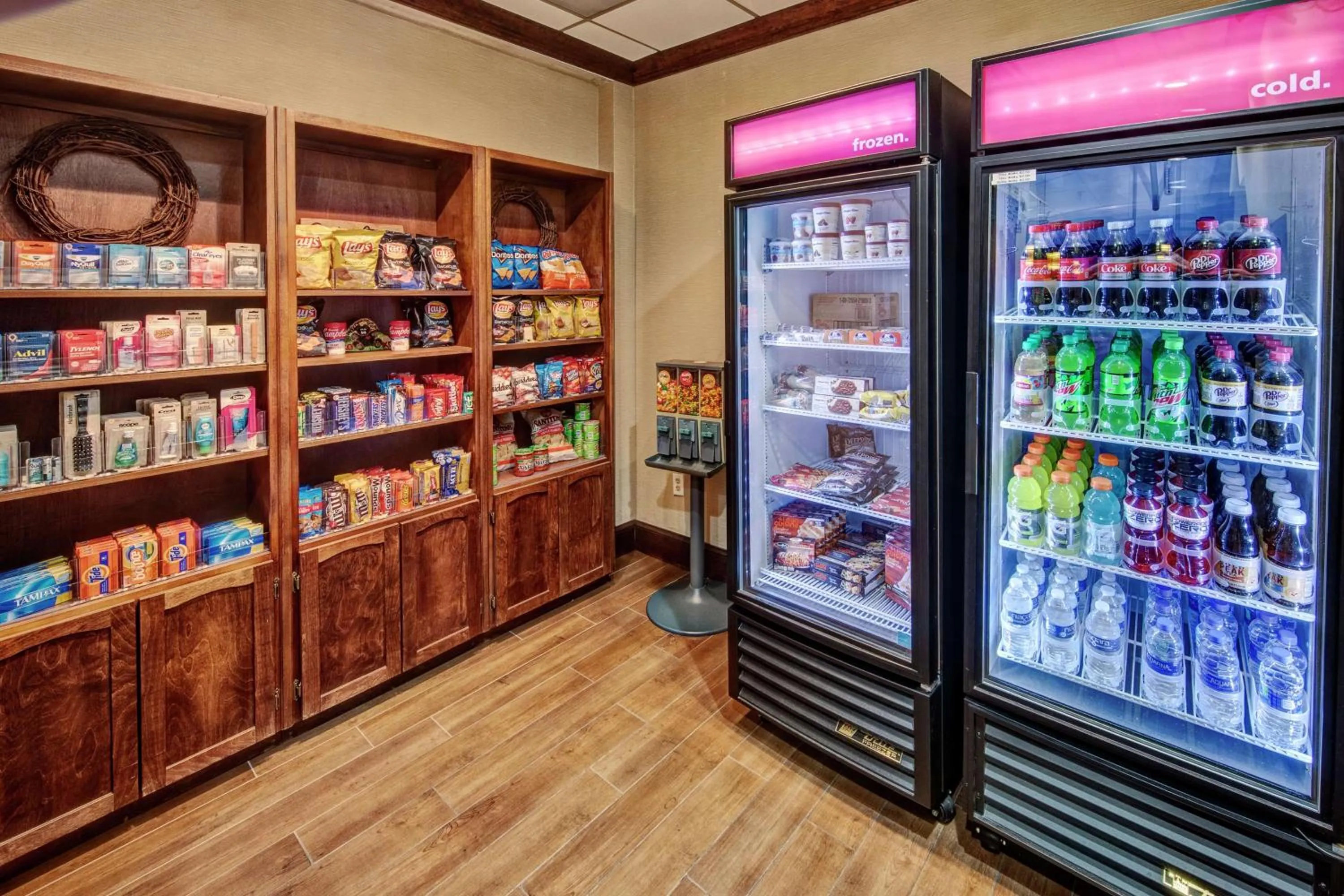 Restaurant/places to eat in Hampton Inn & Suites Pigeon Forge On The Parkway