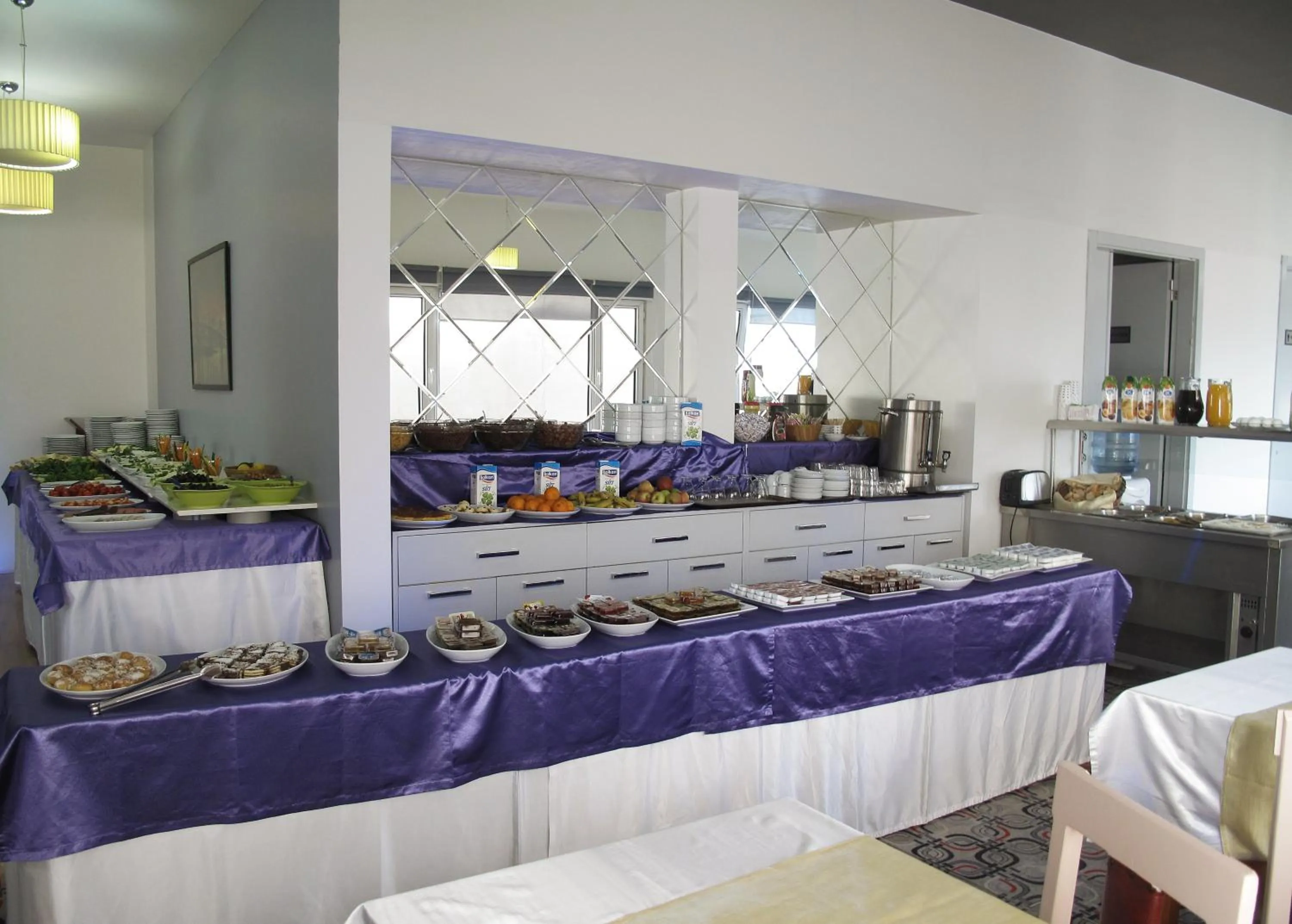 Breakfast in Grand As Hotel