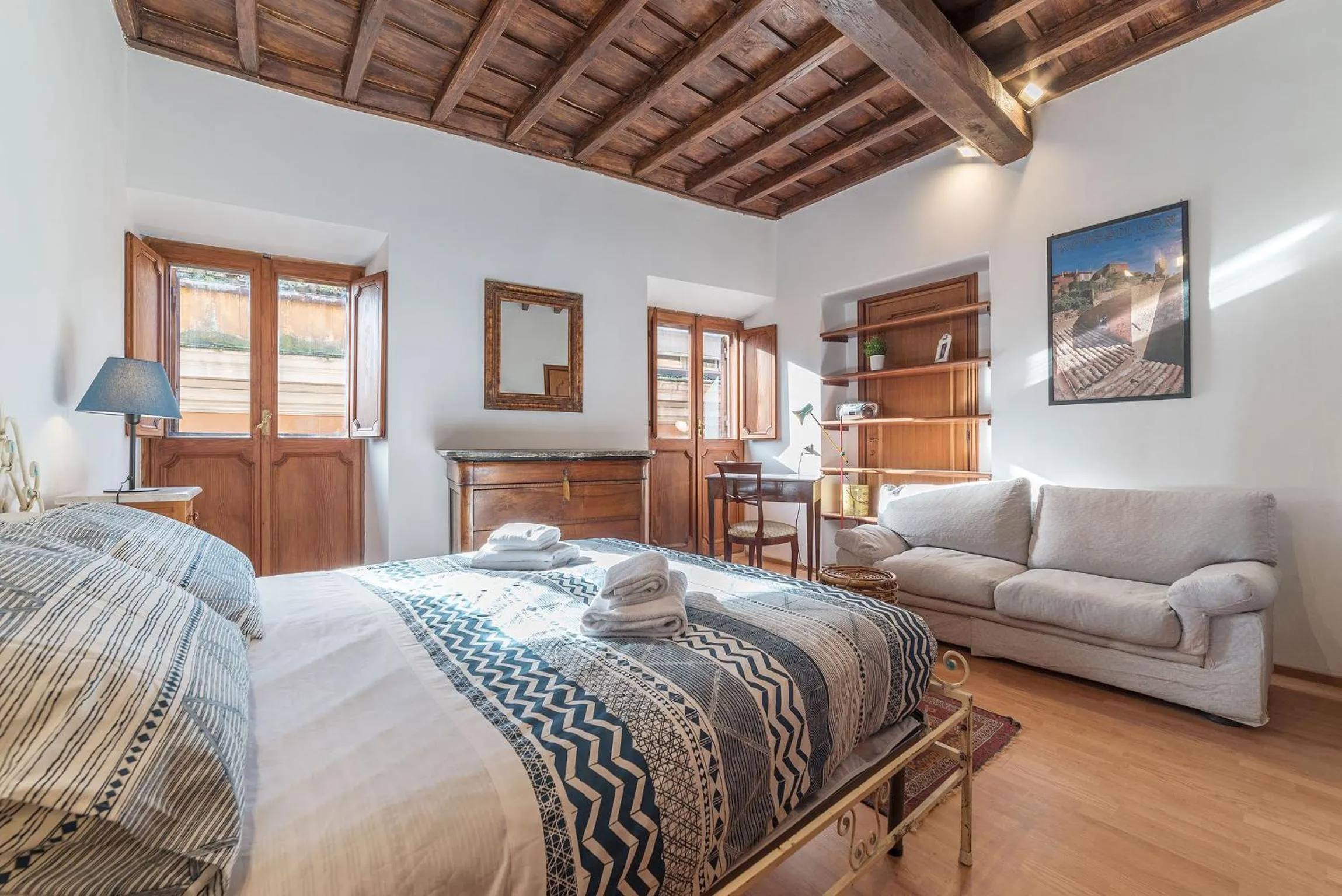 Bedroom, Bed in GuestHost - Montecitorio & Pantheon Stylish Flat