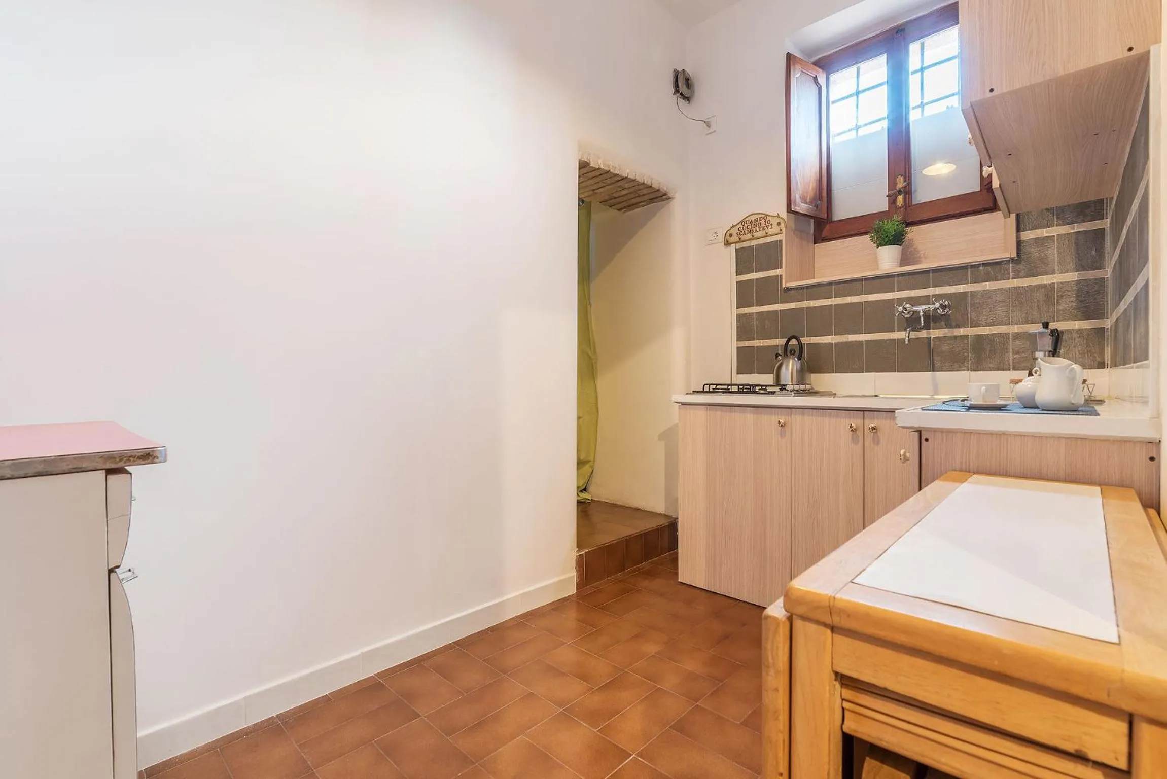 Kitchen or kitchenette in GuestHost - Montecitorio & Pantheon Stylish Flat