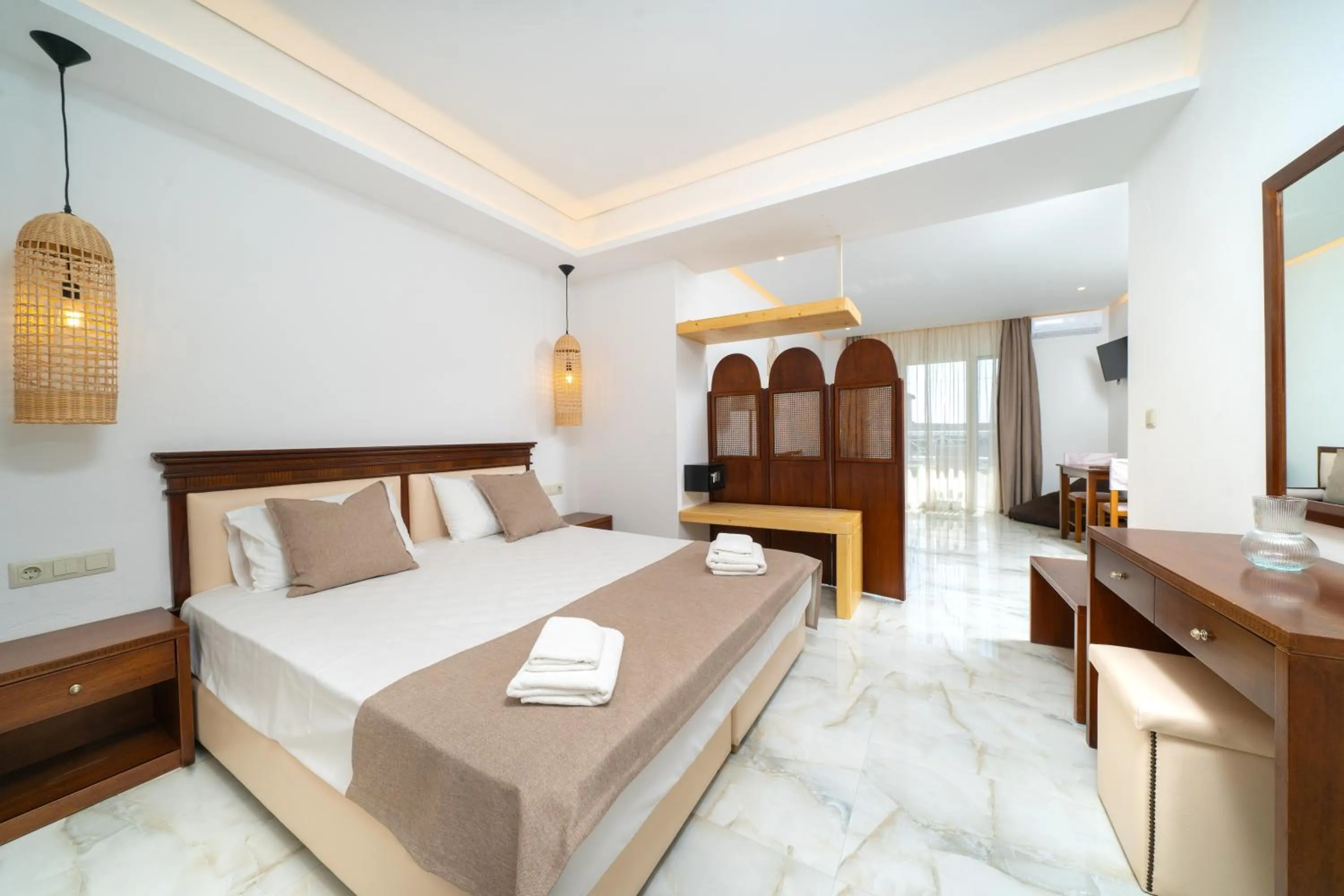 Bed in Lafeyra Apartments