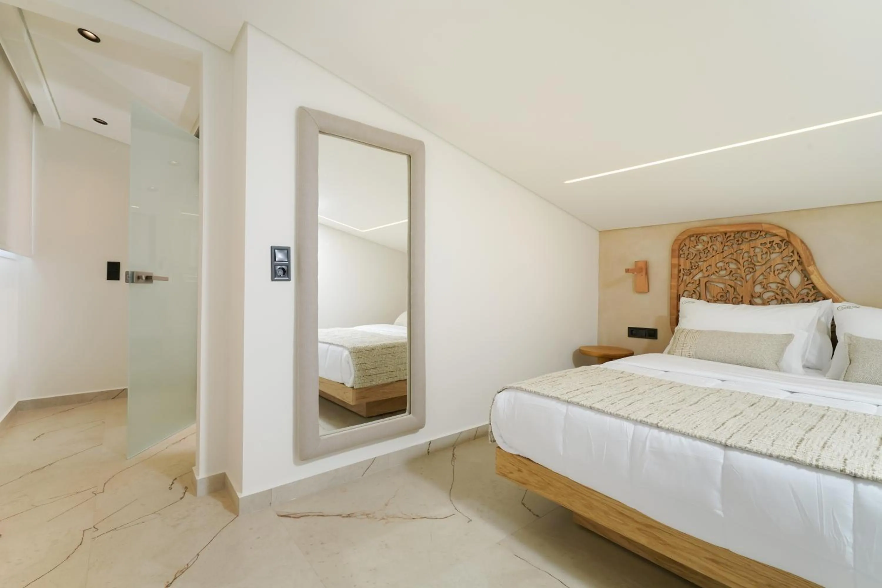 Bed in Lafeyra Apartments