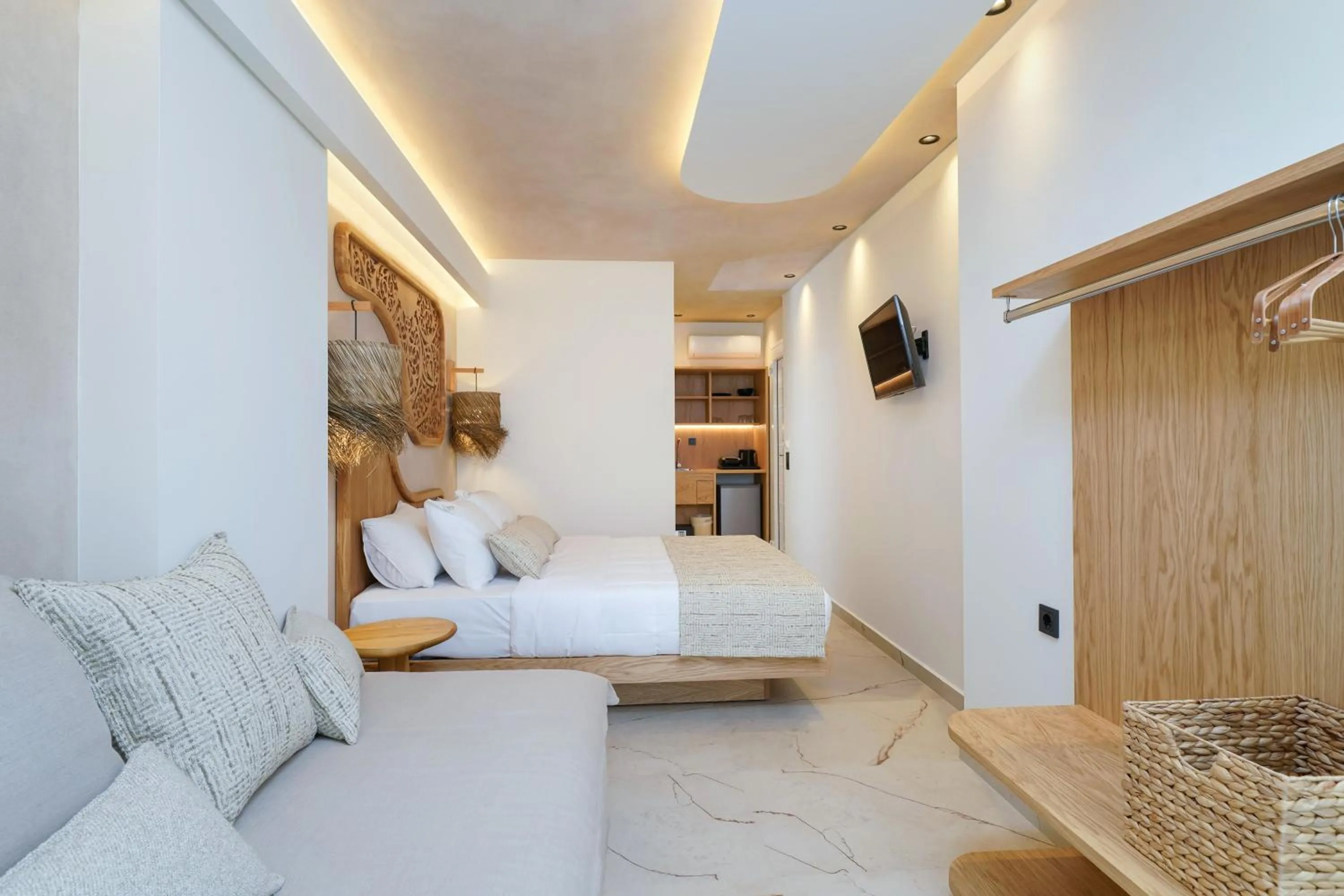 Bed in Lafeyra Apartments