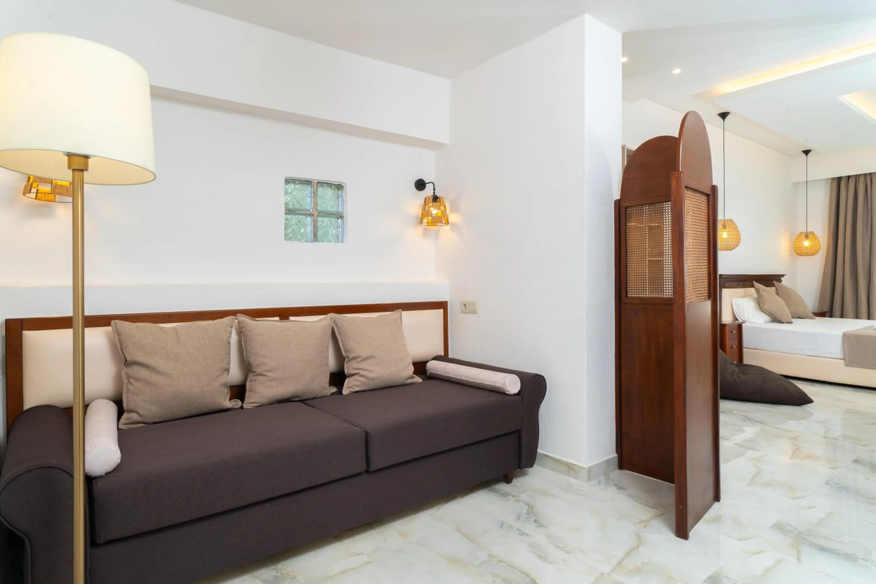 Bed in Lafeyra Apartments