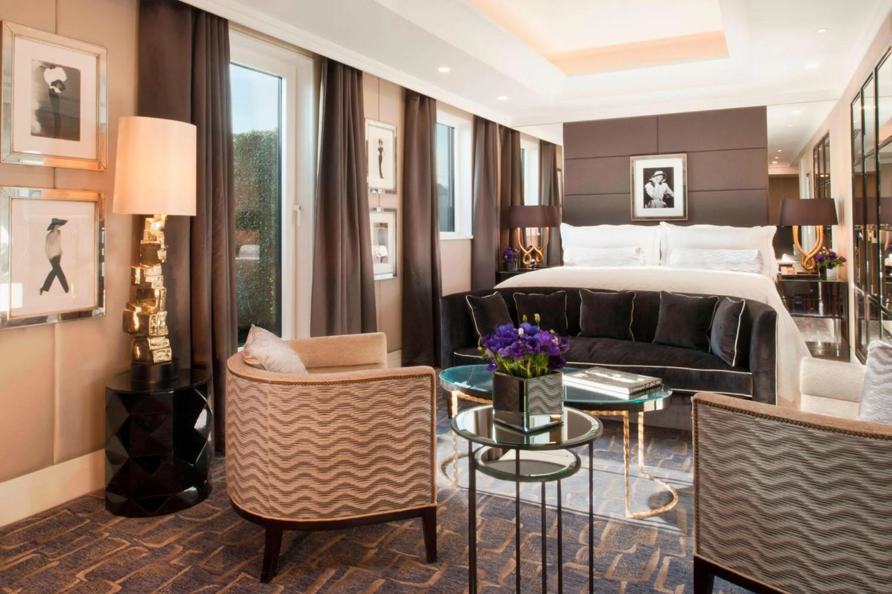 Photo of the whole room, Bed in The Wellesley, a Luxury Collection Hotel, Knightsbridge, London