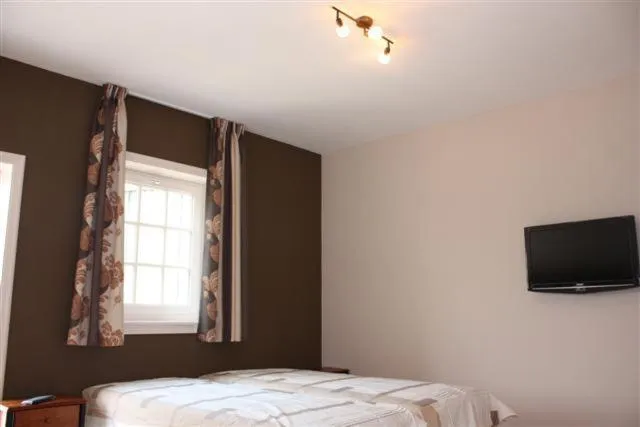 TV and multimedia, Bed in Apud nos Domi