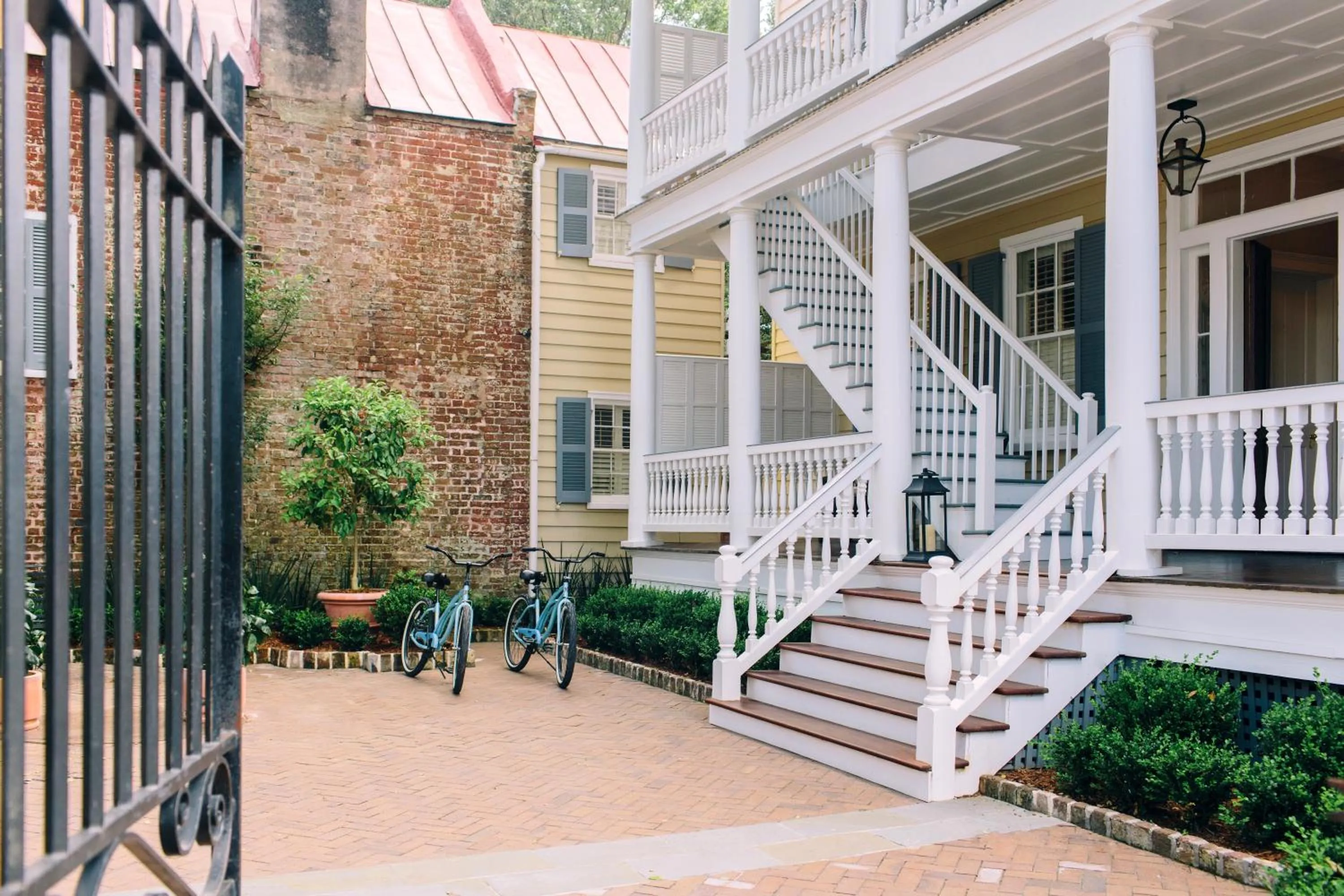 Facade/entrance in Zero George Hotel