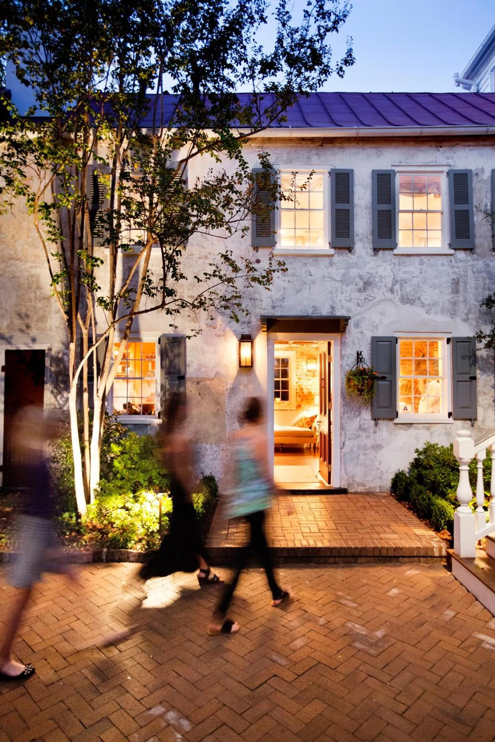 Restaurant/places to eat in Zero George Hotel