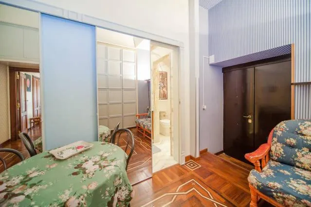 Dining area, Bed in Chiaia B&B