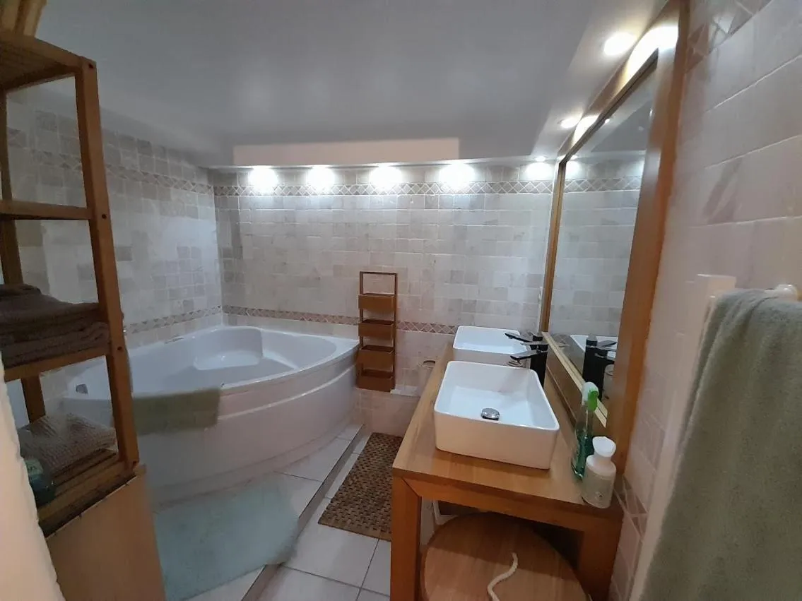 Bathroom in Domaine de la Borie YourHostHelper