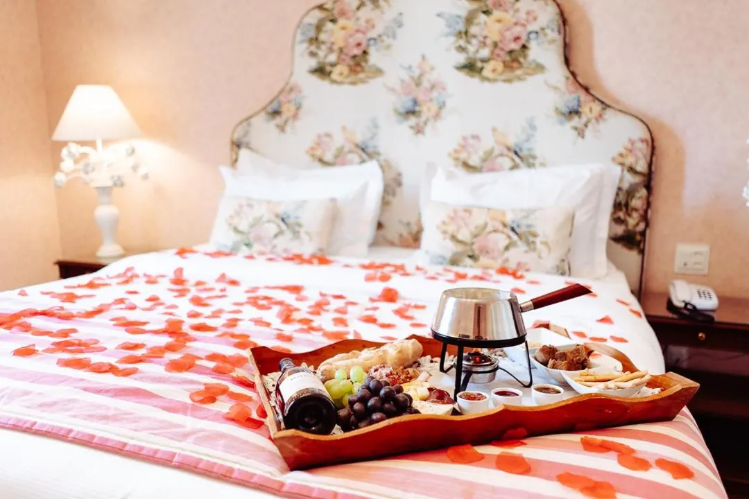 Decorative detail, Bed in Hotel Reggia Catarina
