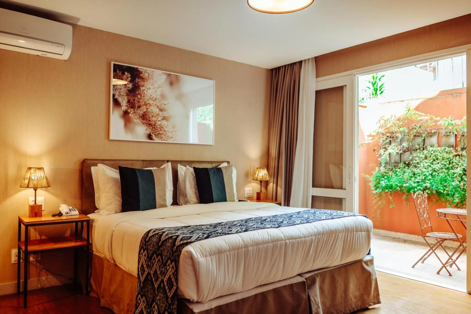 Bed in Hotel Reggia Catarina