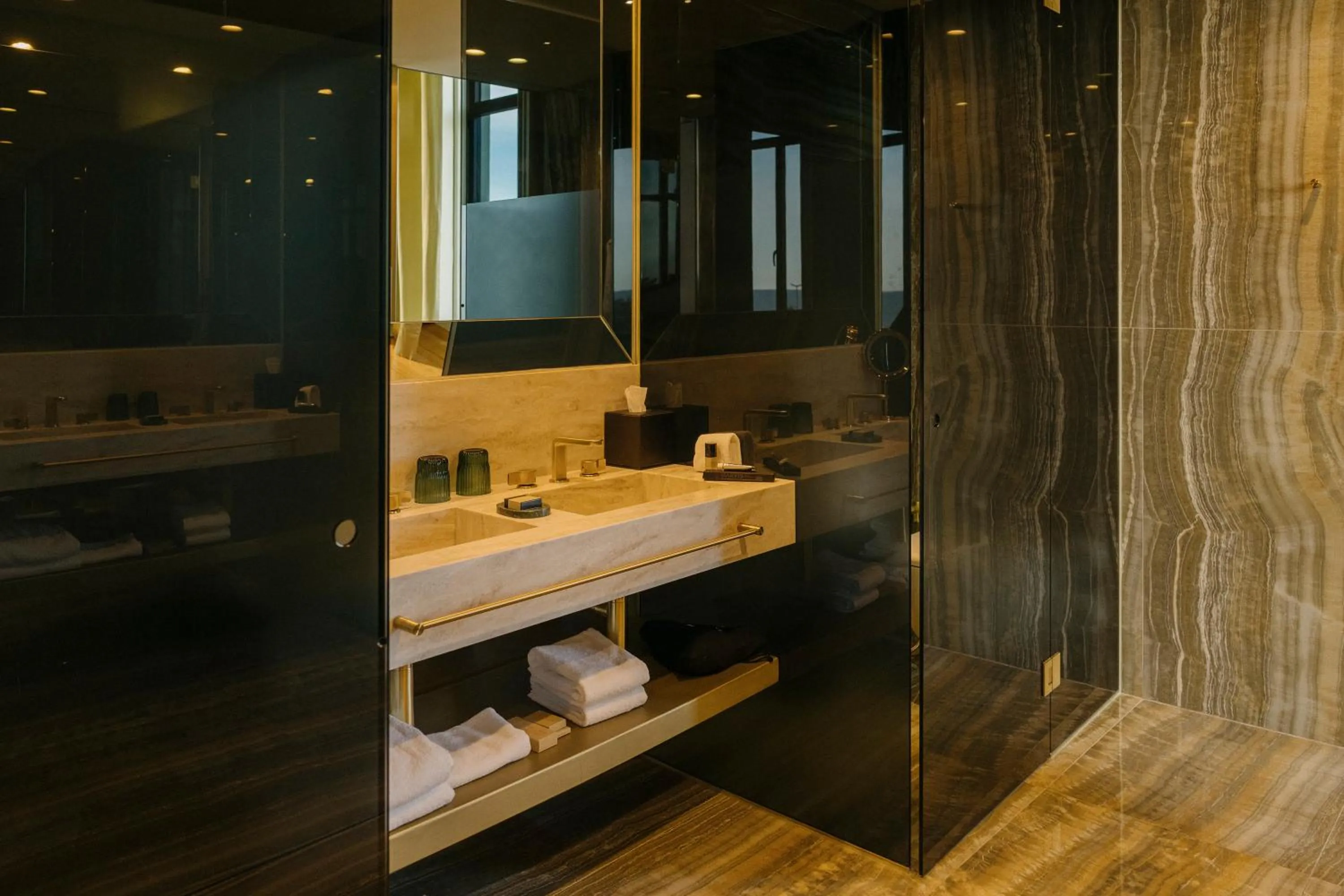 Toilet in Vila Foz Hotel & SPA - member of Design Hotels
