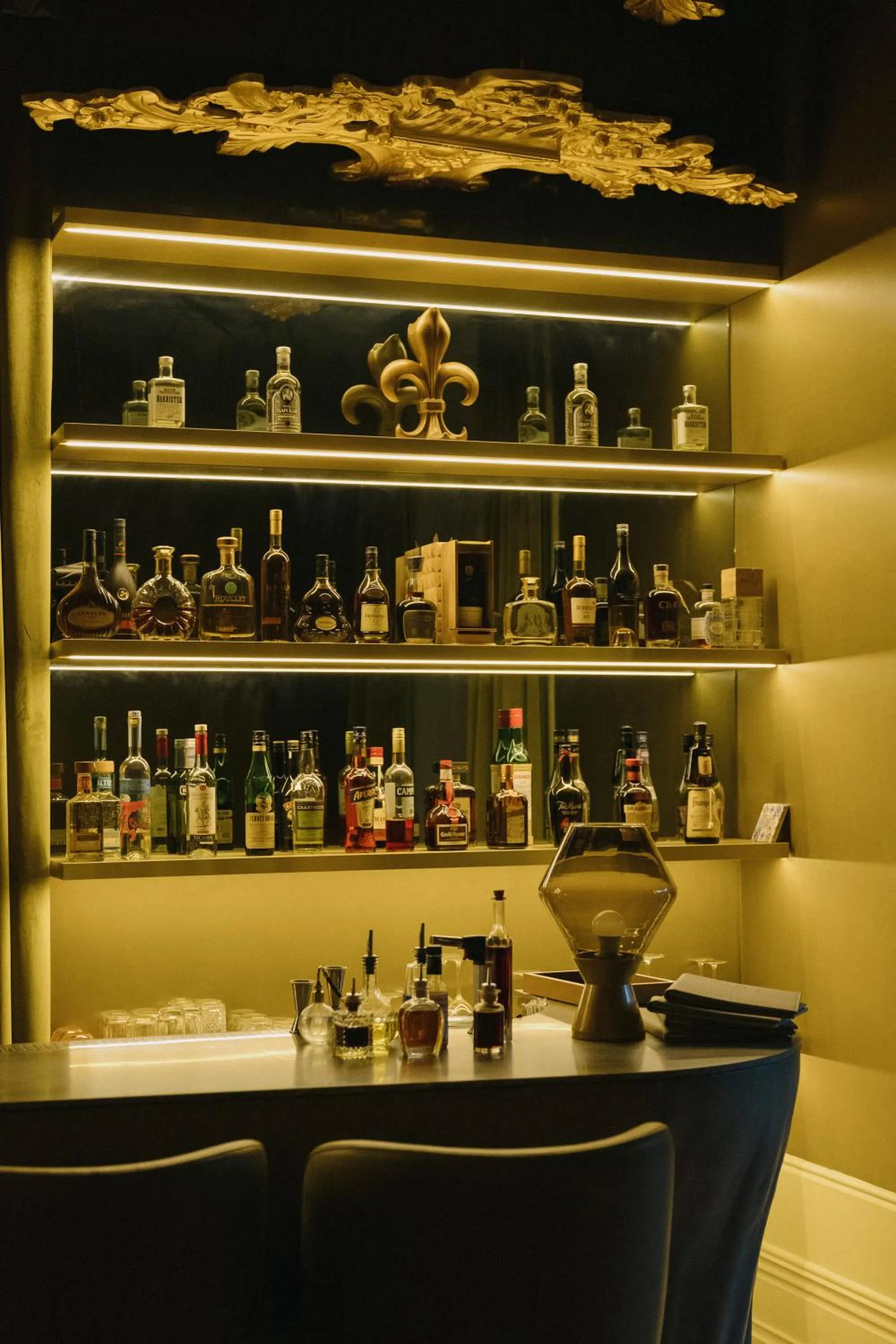 Lounge or bar in Vila Foz Hotel & SPA - member of Design Hotels