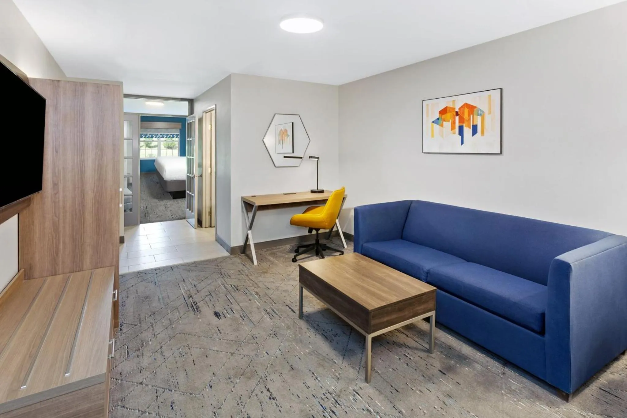 Photo of the whole room in Holiday Inn Express & Suites Port Washington by IHG