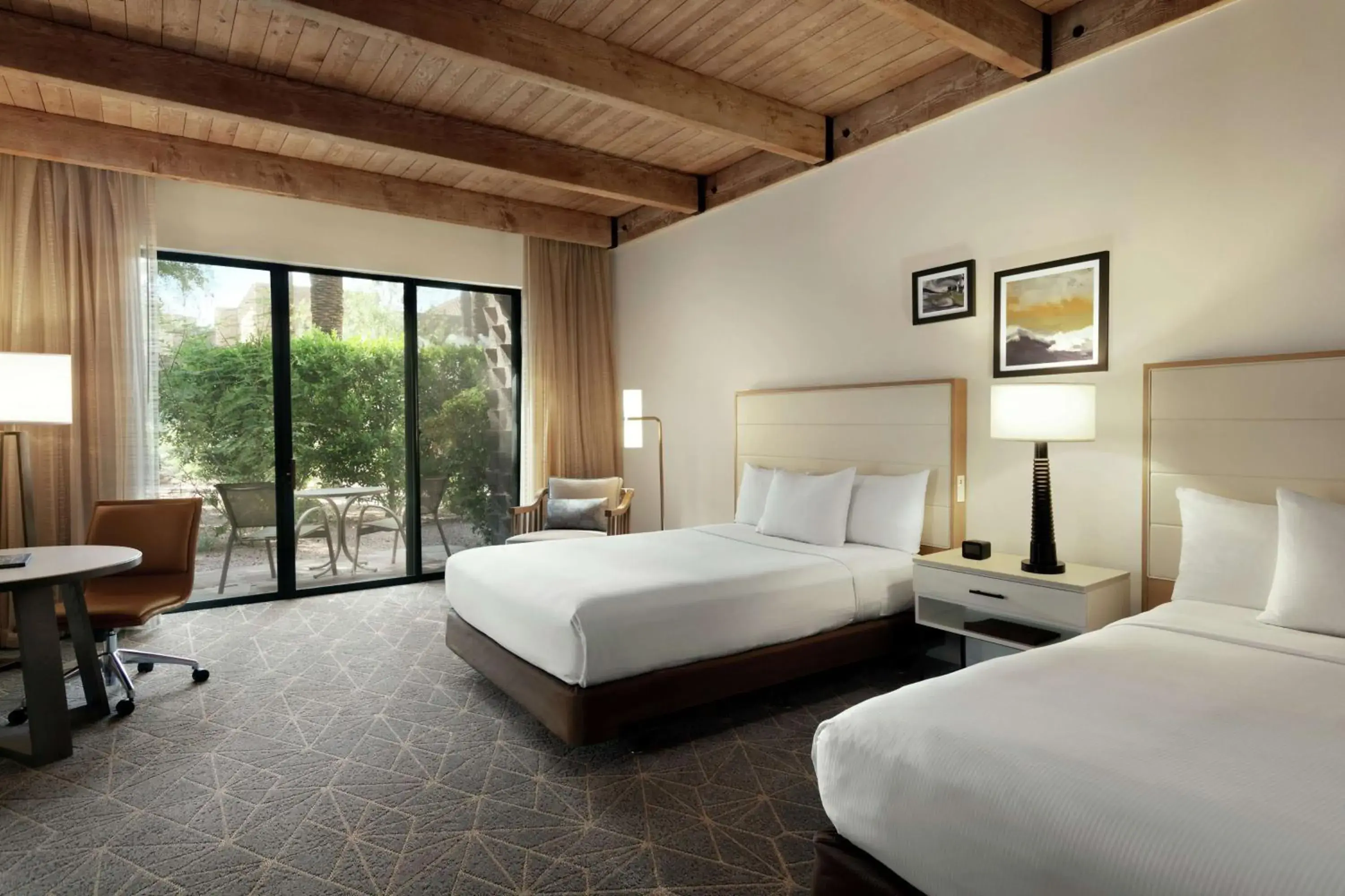 Bed in DoubleTree by Hilton Paradise Valley Resort Scottsdale Bed in DoubleTree by Hilton Paradise Valley Resort Scottsdale