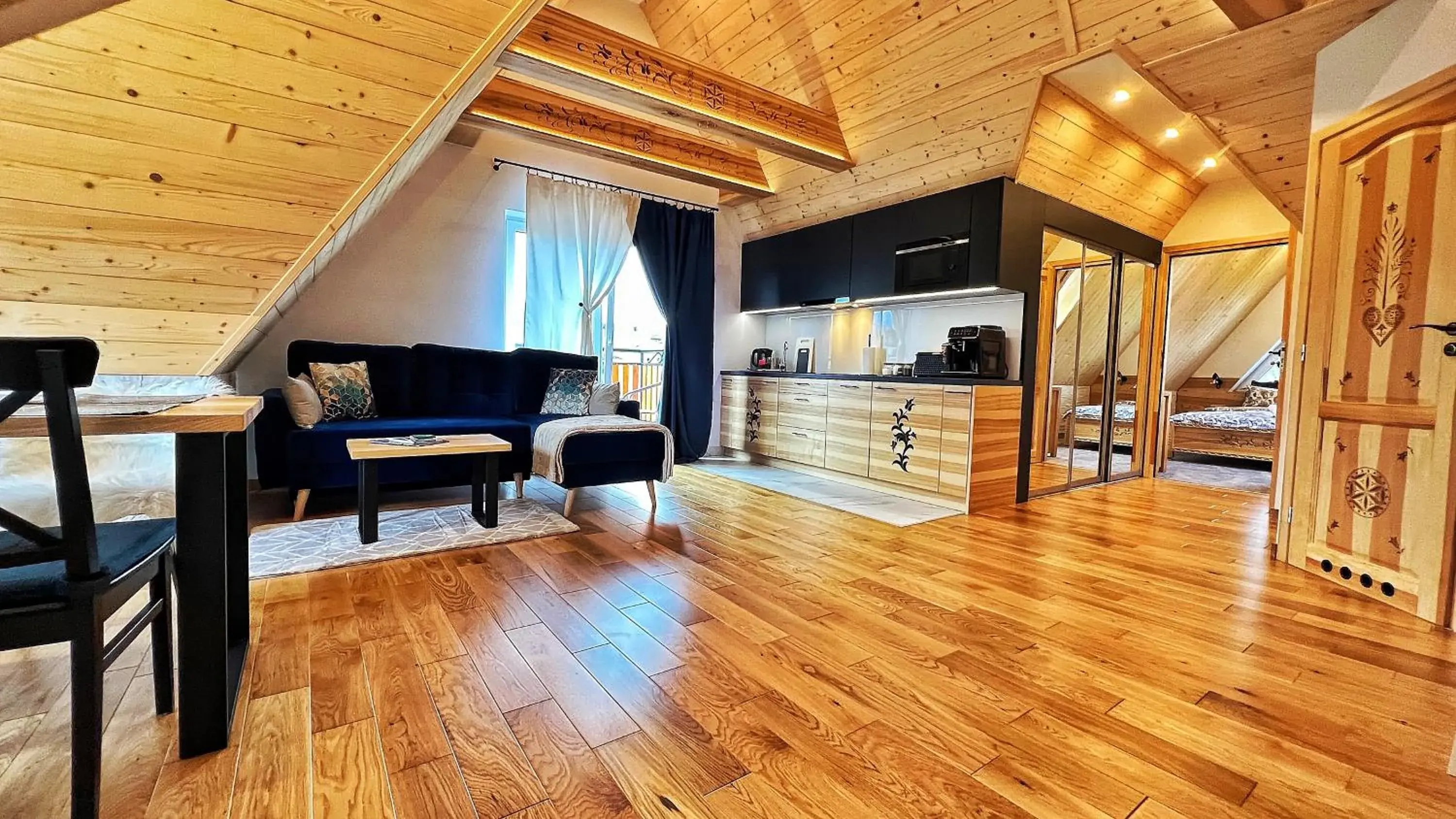 Apartamenty "Podwika" rodzinne z widokiem na góry - Zakopane Apartamenty "Podwika" rodzinne z widokiem na góry - Zakopane